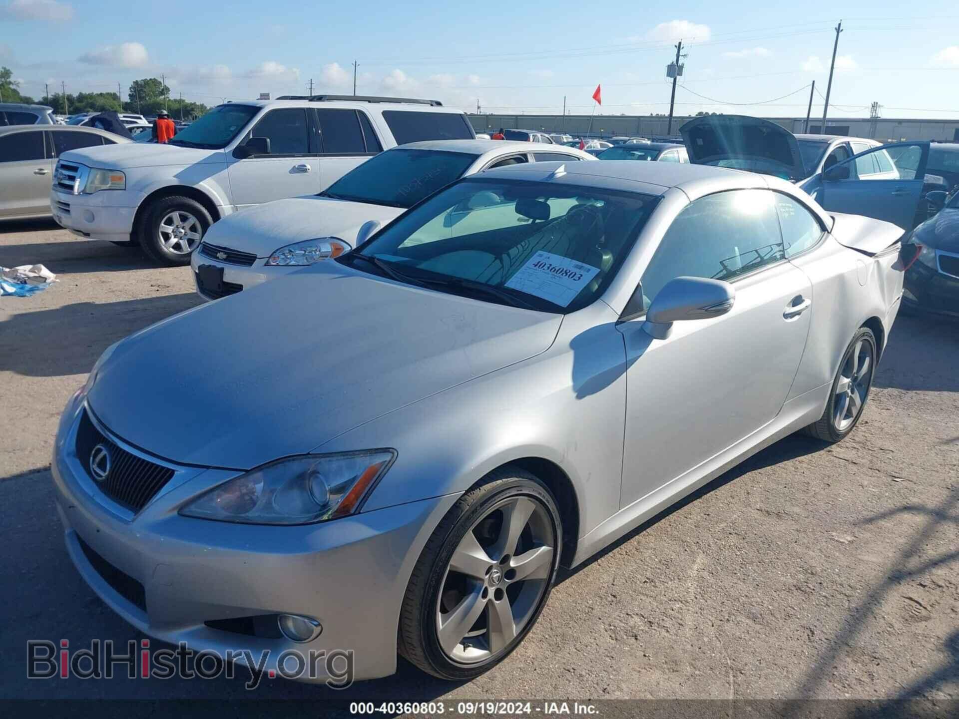 2010 LEXUS IS 250C - VIN: JTHFF2C28A2511767 - Фото 2