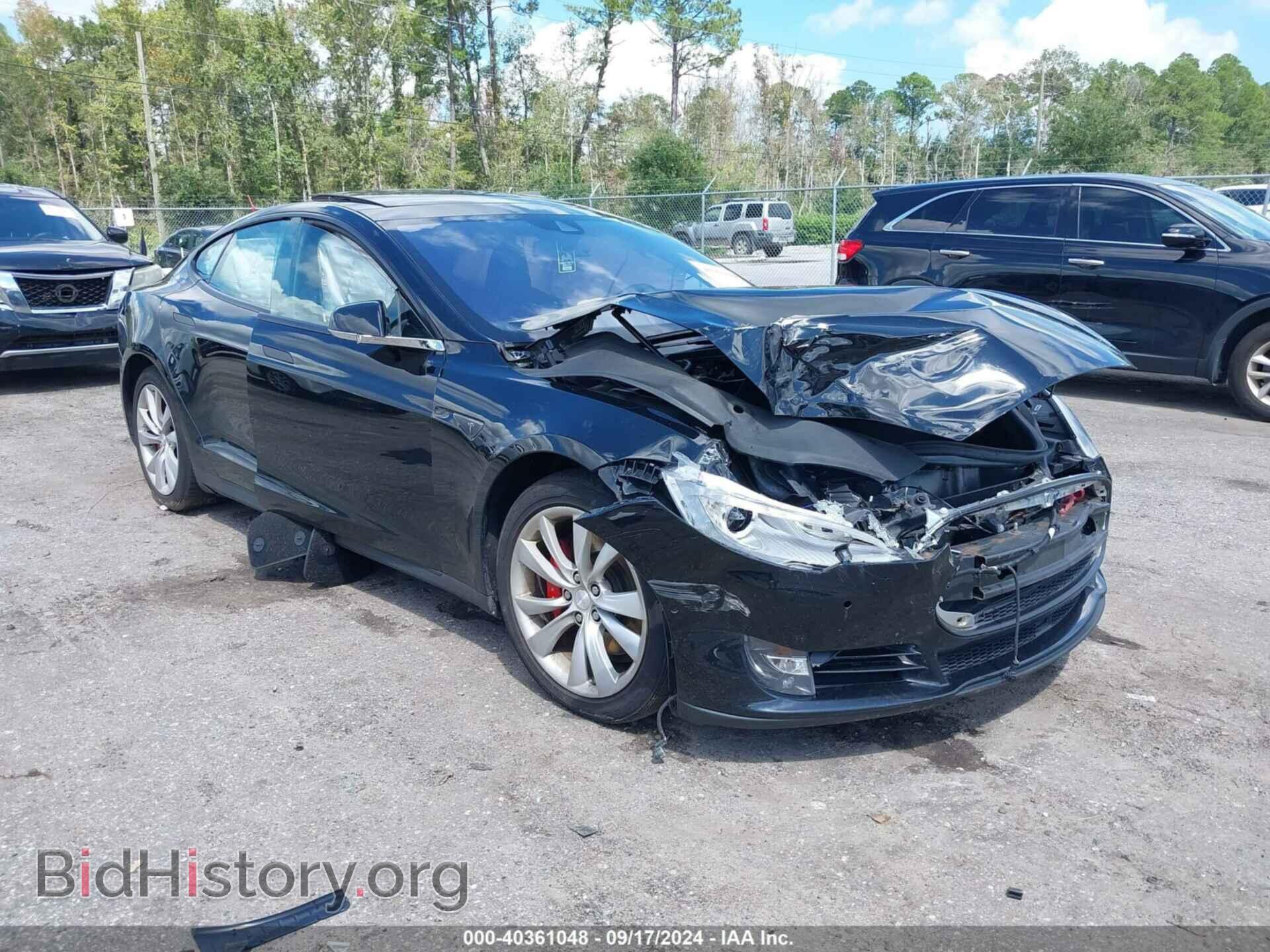 Фотография 5YJSA1H48FF083013 - TESLA MODEL S 2015