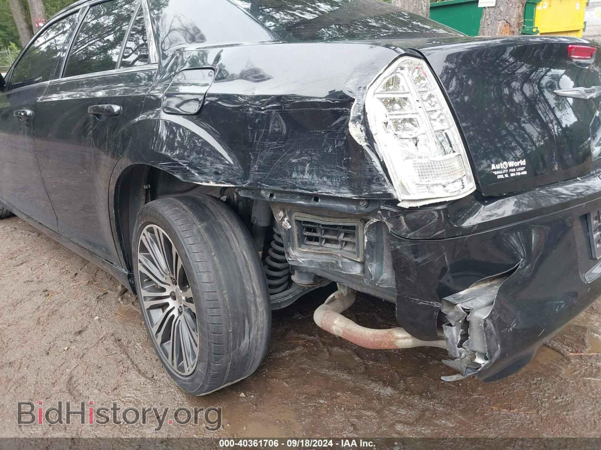 2013 CHRYSLER 300 - VIN: 2C3CCABT5DH732227 - Фото 6