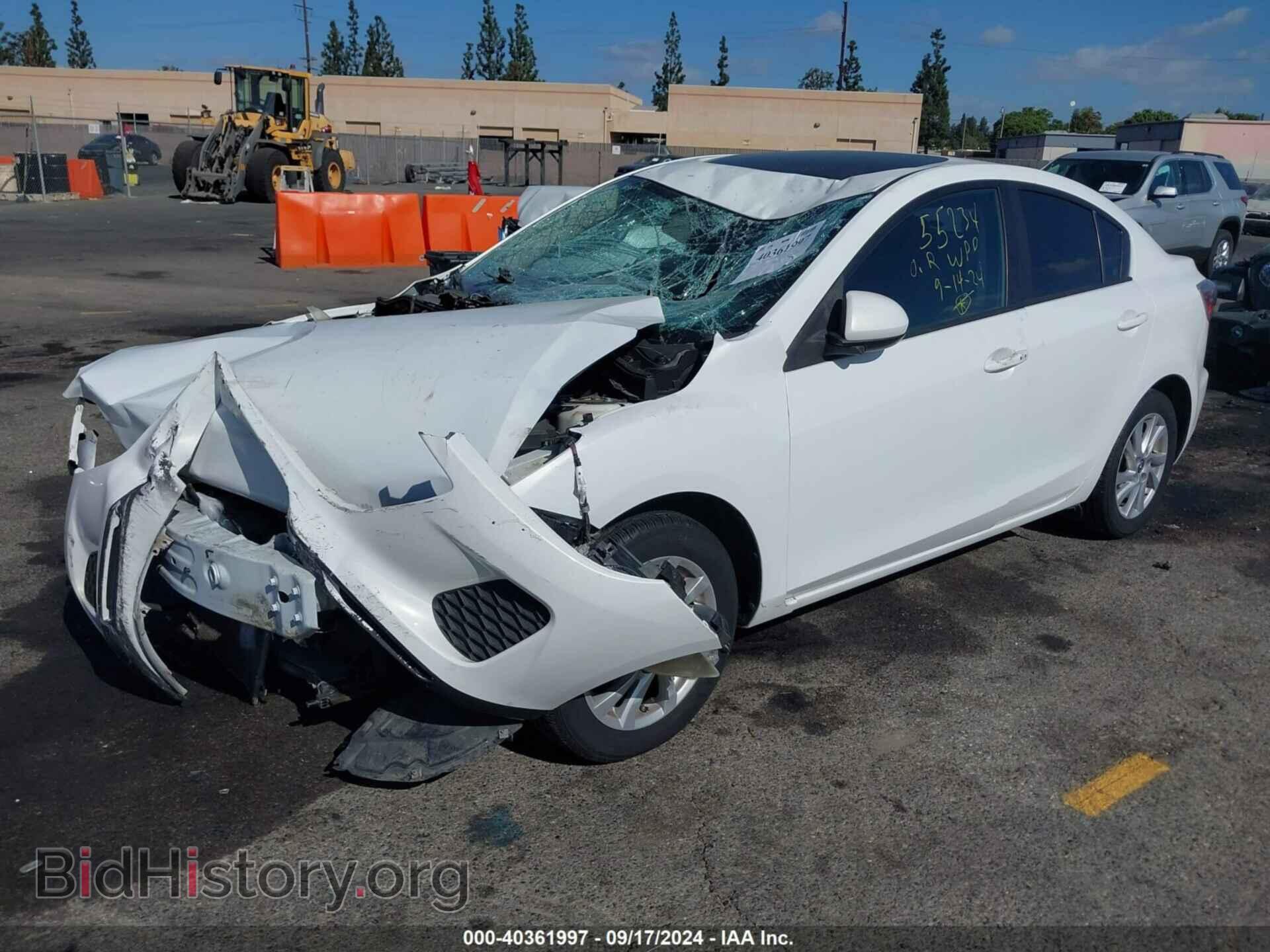 2013 MAZDA MAZDA3 - VIN: JM1BL1WP4D1785522 - Фото 2