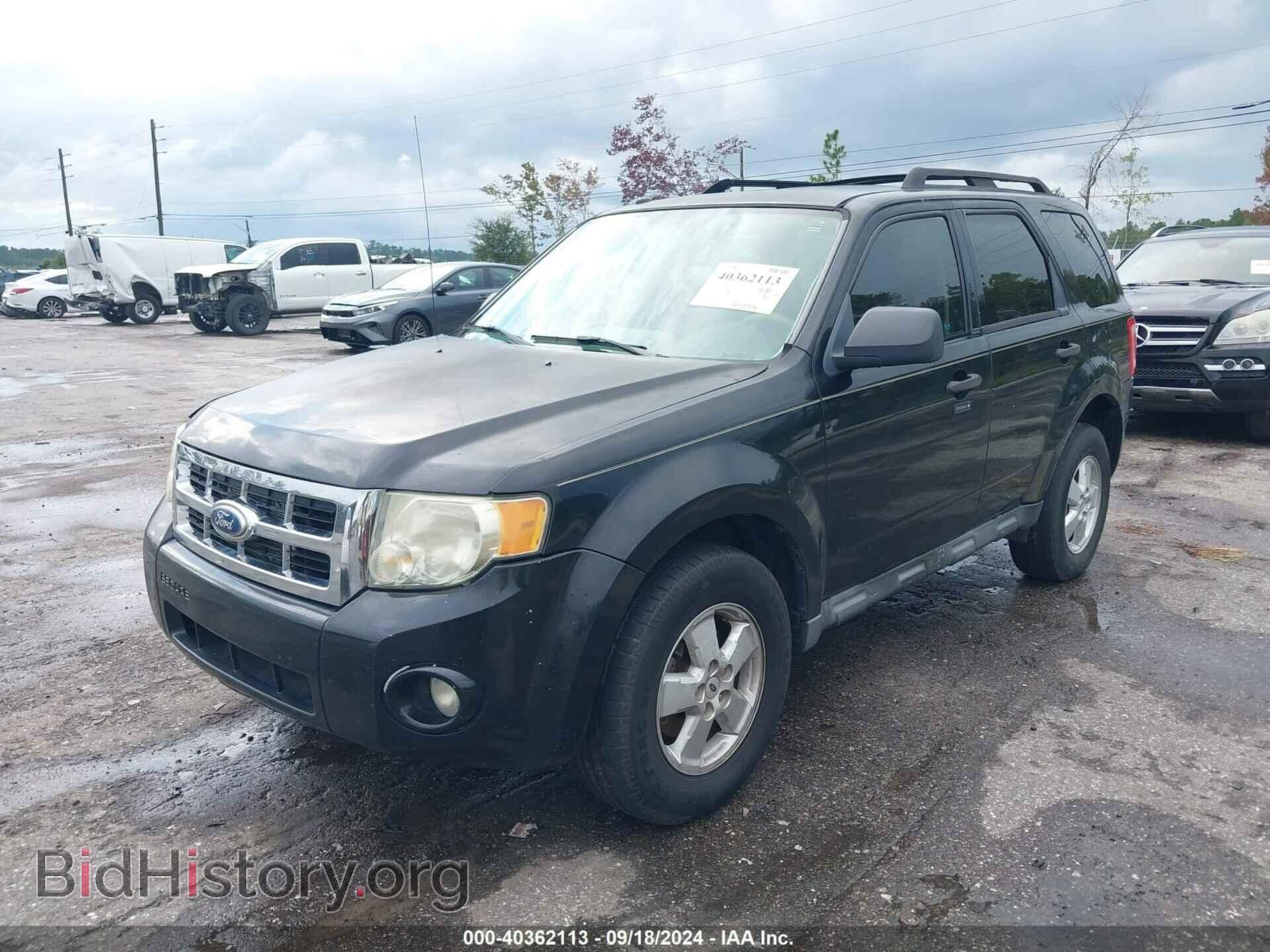 2010 FORD ESCAPE - VIN: 1FMCU0D74AKA71731 - Фото 2
