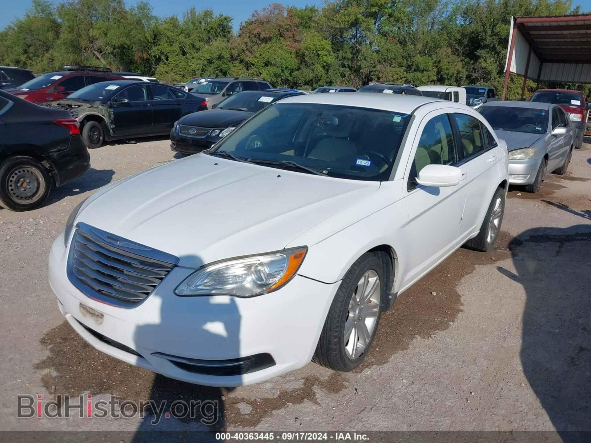 2012 CHRYSLER 200 - VIN: 1C3CCBBB3CN186269 - Photo 2