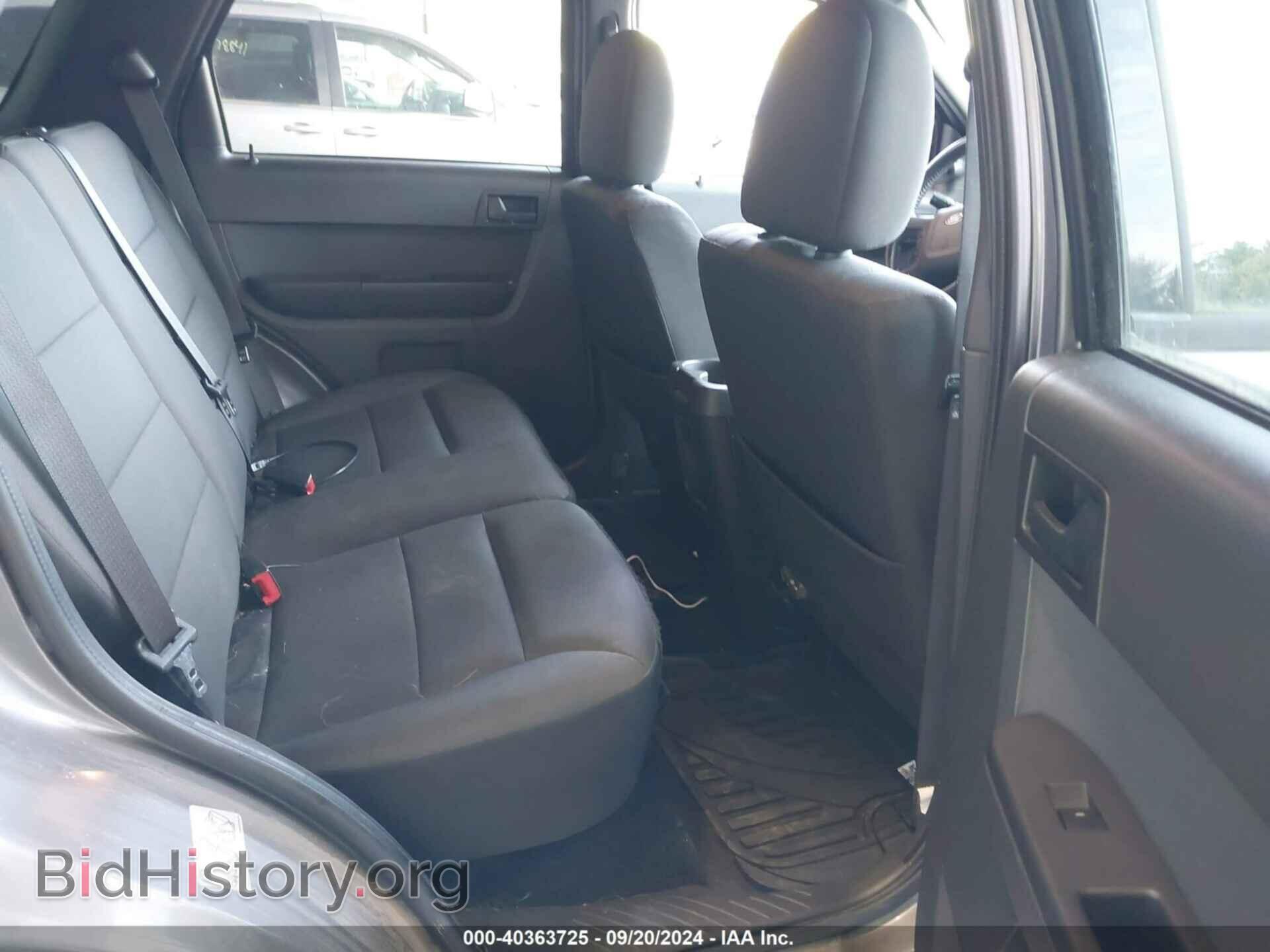 2011 FORD ESCAPE - VIN: 1FMCU9DG8BKB94745 - Фото 8