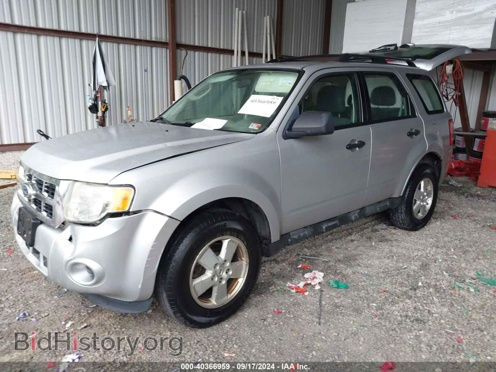 2011 FORD ESCAPE - VIN: 1FMCU9C71BKB08659 - Фото 2