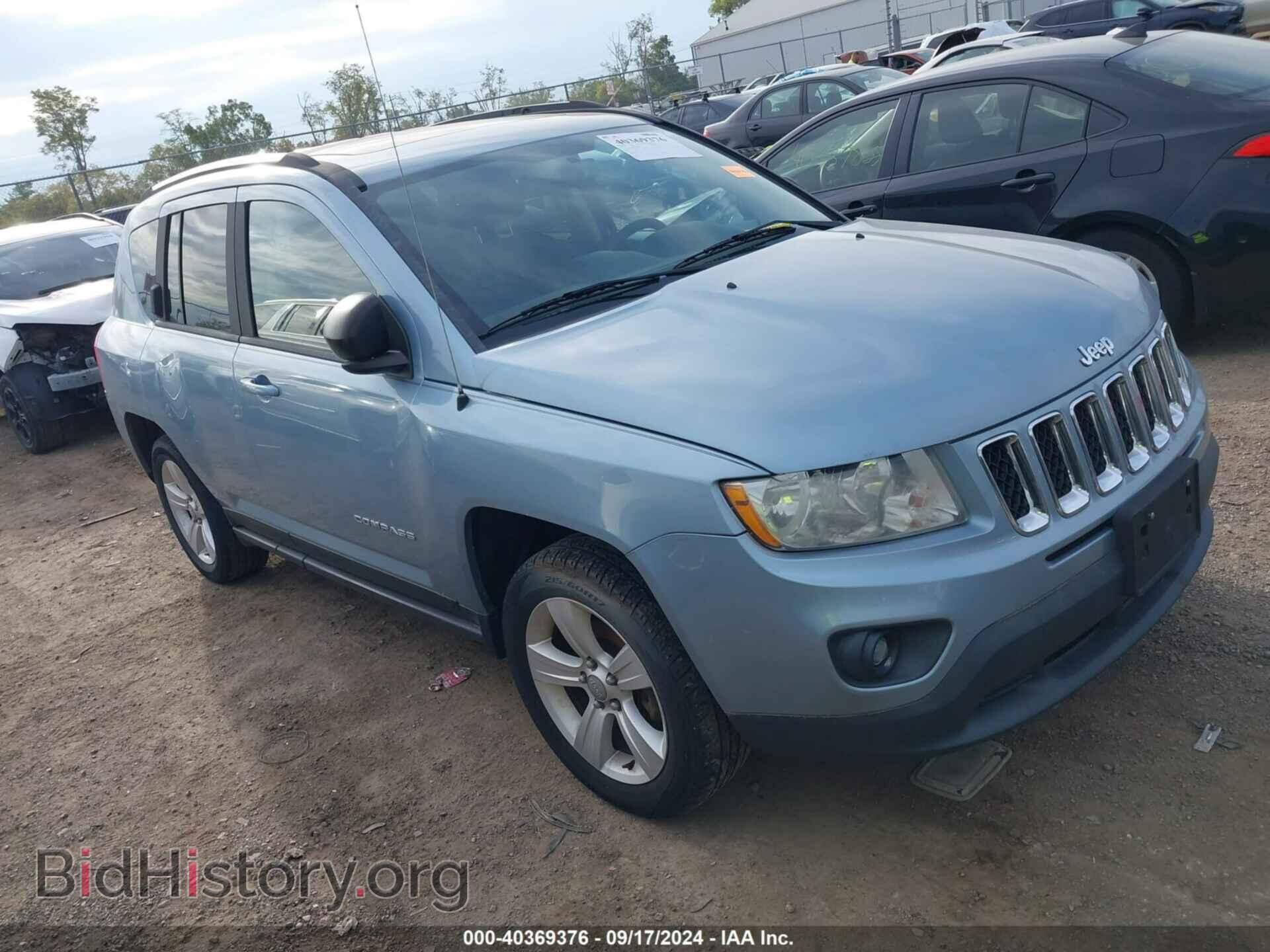 Photo 1C4NJCEB2DD250451 - JEEP COMPASS 2013