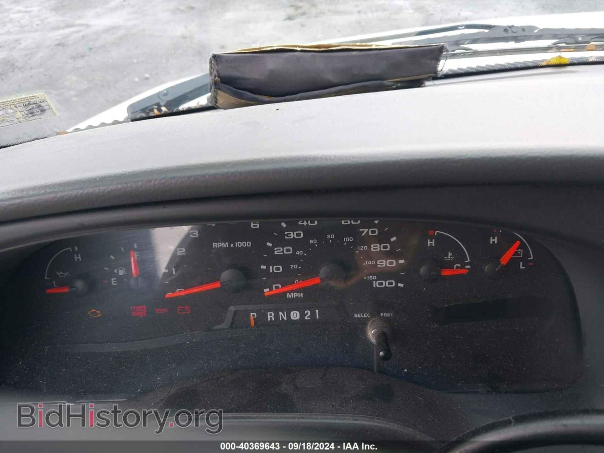 2008 FORD E-250 - VIN: 1FTNE24L08DB57989 - Фото 7