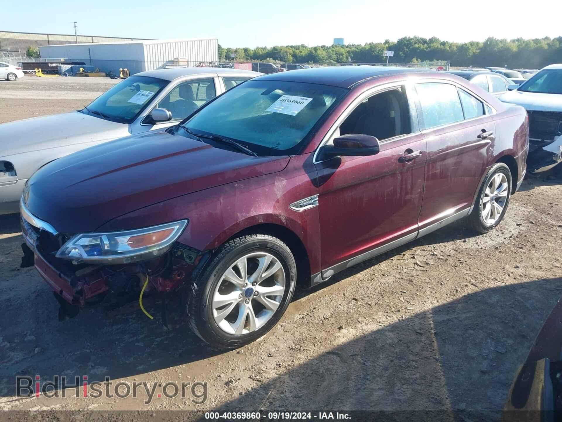 2011 FORD TAURUS - VIN: 1FAHP2EW8BG142202 - Фото 2