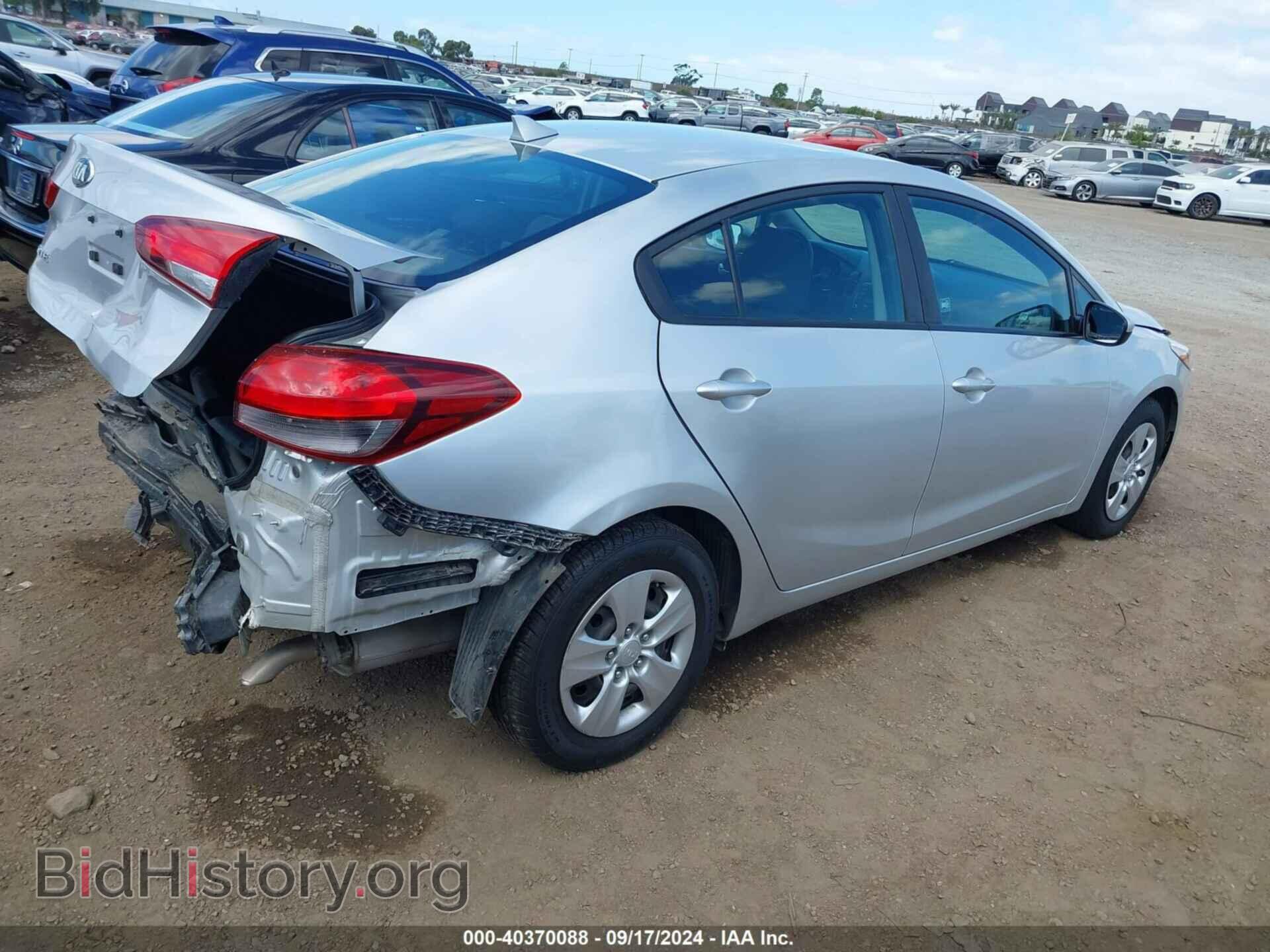 2017 KIA FORTE - VIN: 3KPFK4A71HE070245 - Фото 4