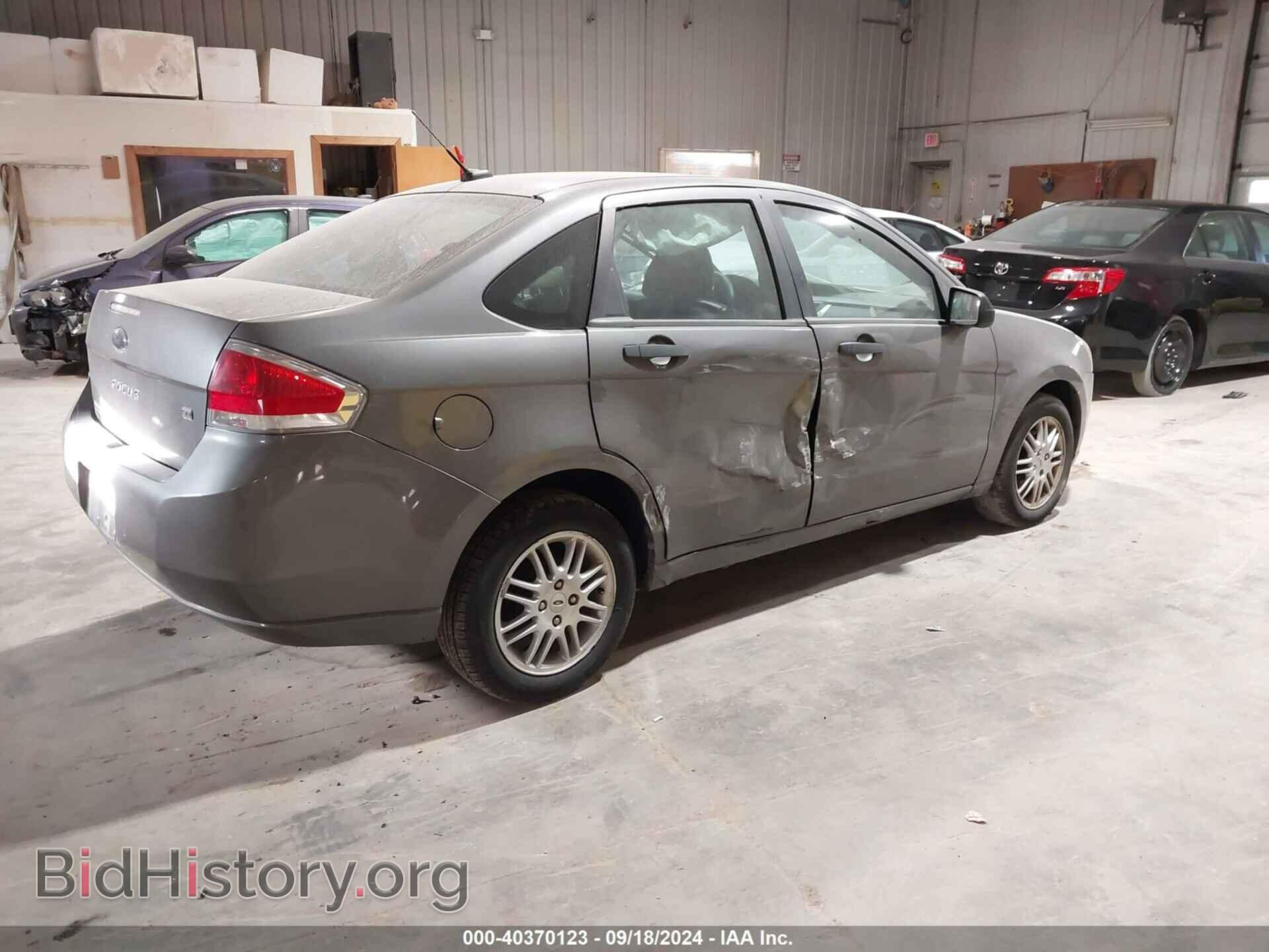 2011 FORD FOCUS - VIN: 1FAHP3FN4BW177515 - Фото 4