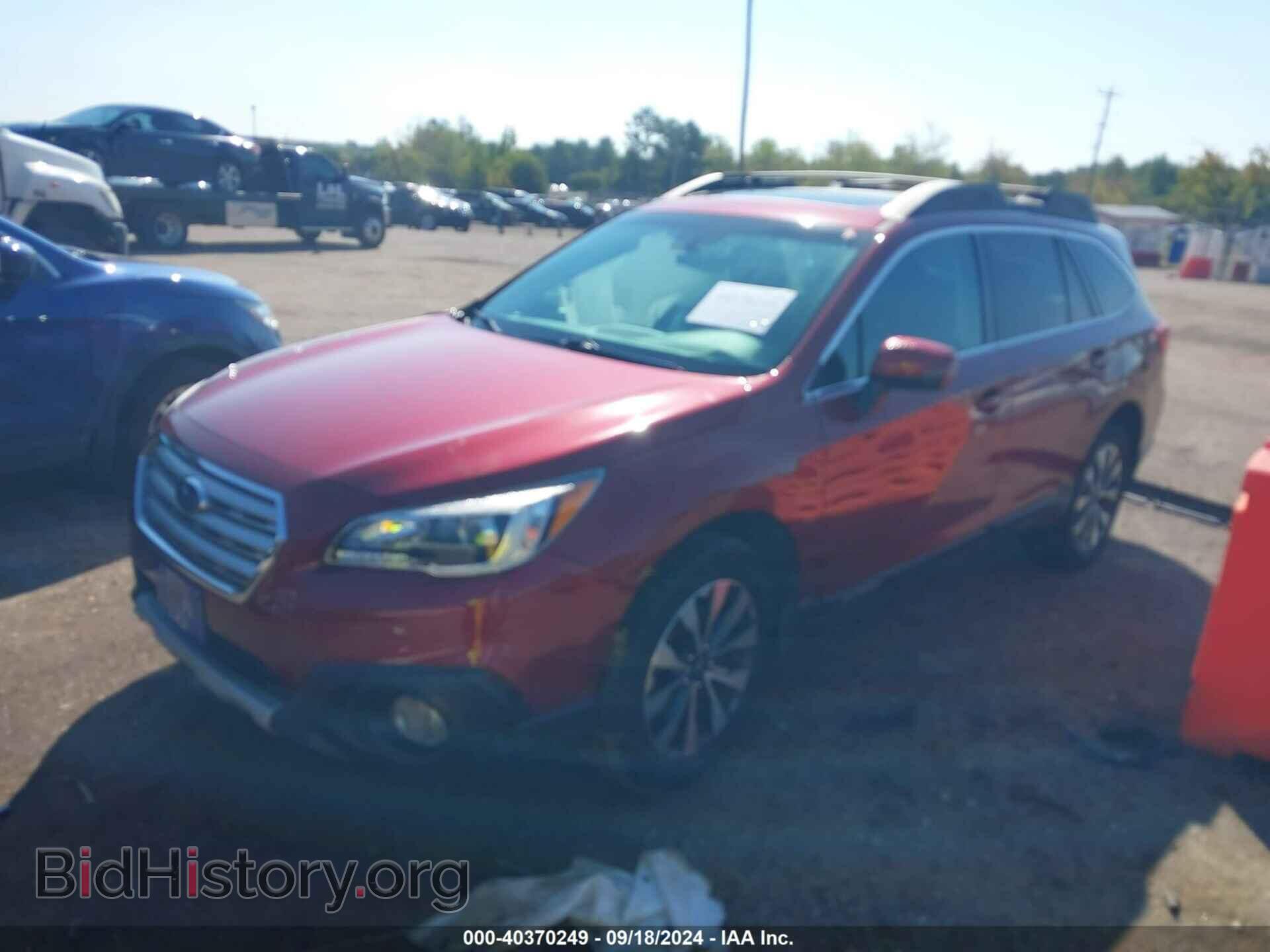 2017 SUBARU OUTBACK - VIN: 4S4BSANC1H3402000 - Фото 2