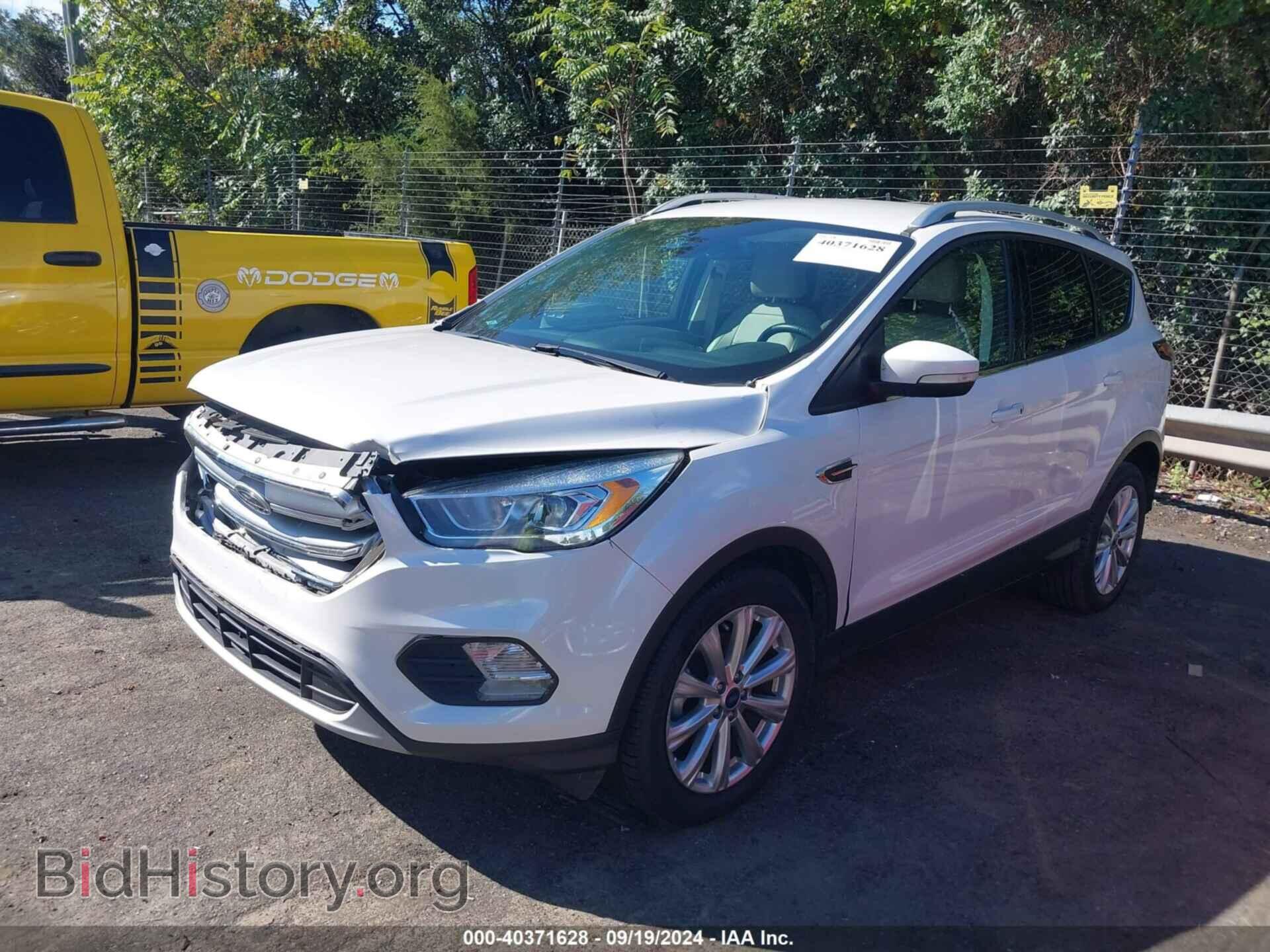 2017 FORD ESCAPE - VIN: 1FMCU0JDXHUD34247 - Фото 2