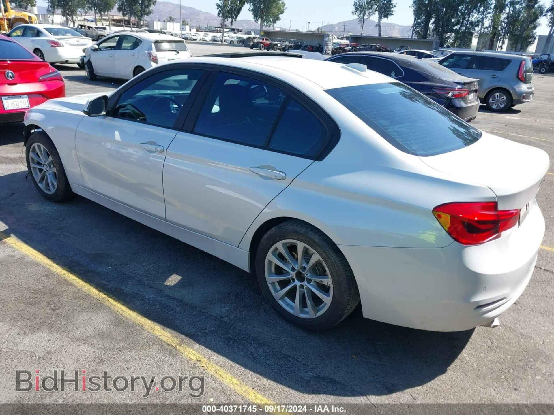 2017 BMW 320I - VIN: WBA8A9C55HK620495 - Фото 3