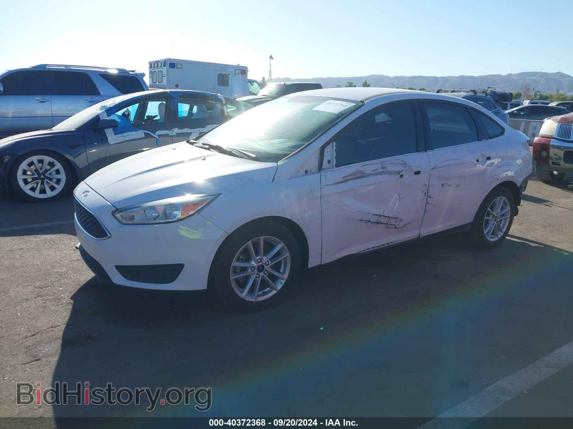 2017 FORD FOCUS - VIN: 1FADP3F27HL246633 - Фото 2