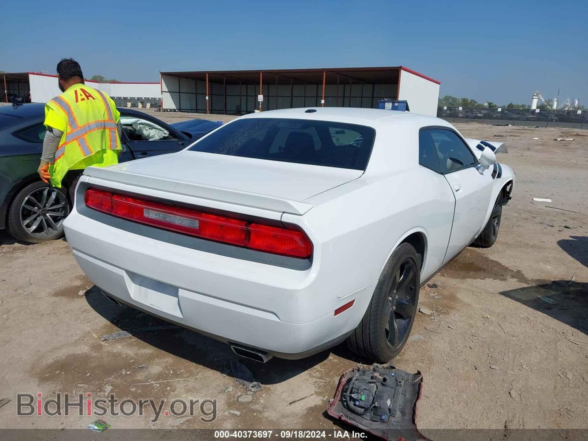 2014 DODGE CHALLENGER - VIN: 2C3CDYAG2EH286050 - Фото 4