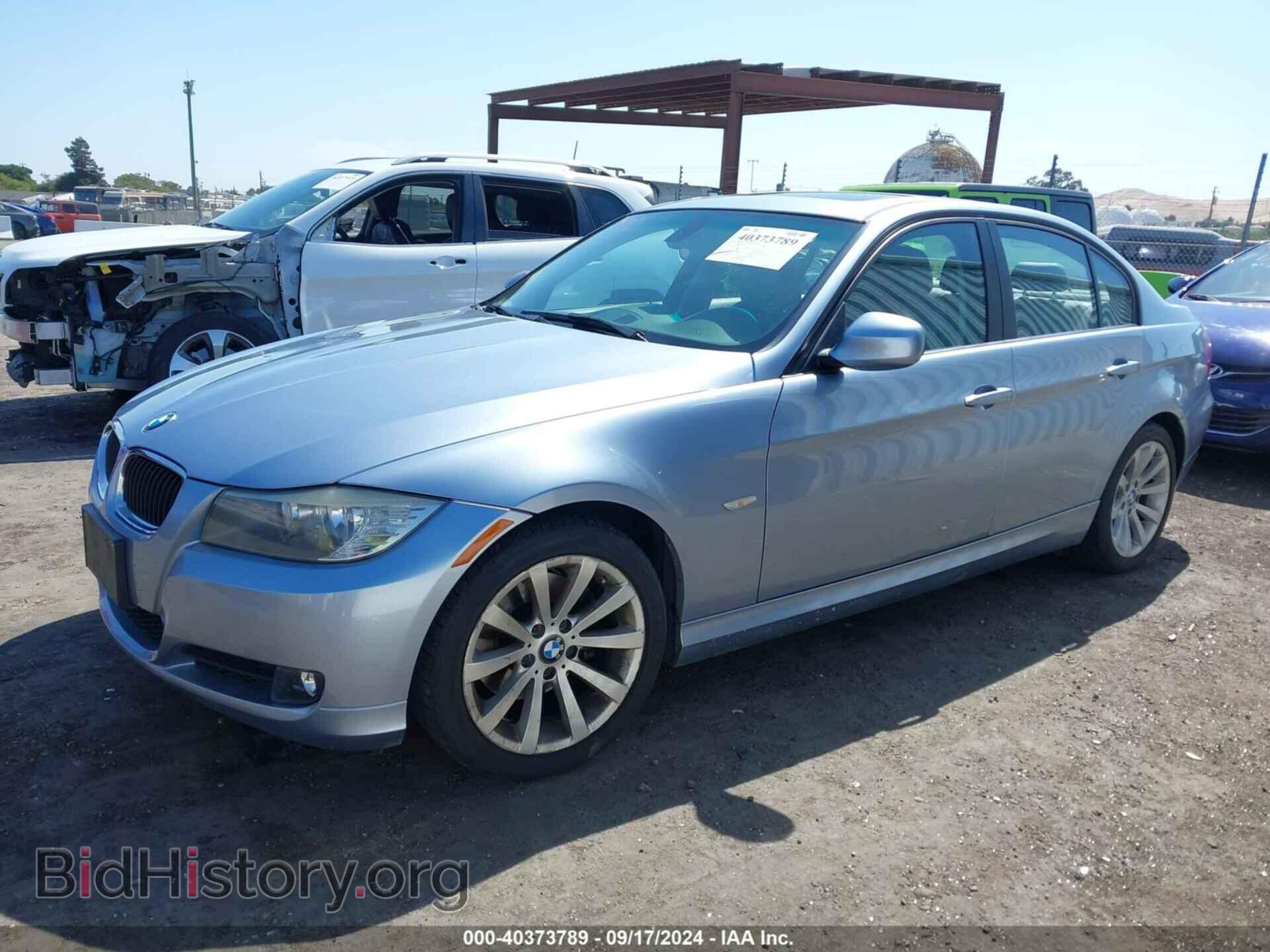 2011 BMW 328I - VIN: WBAPH5C59BA447478 - Фото 2
