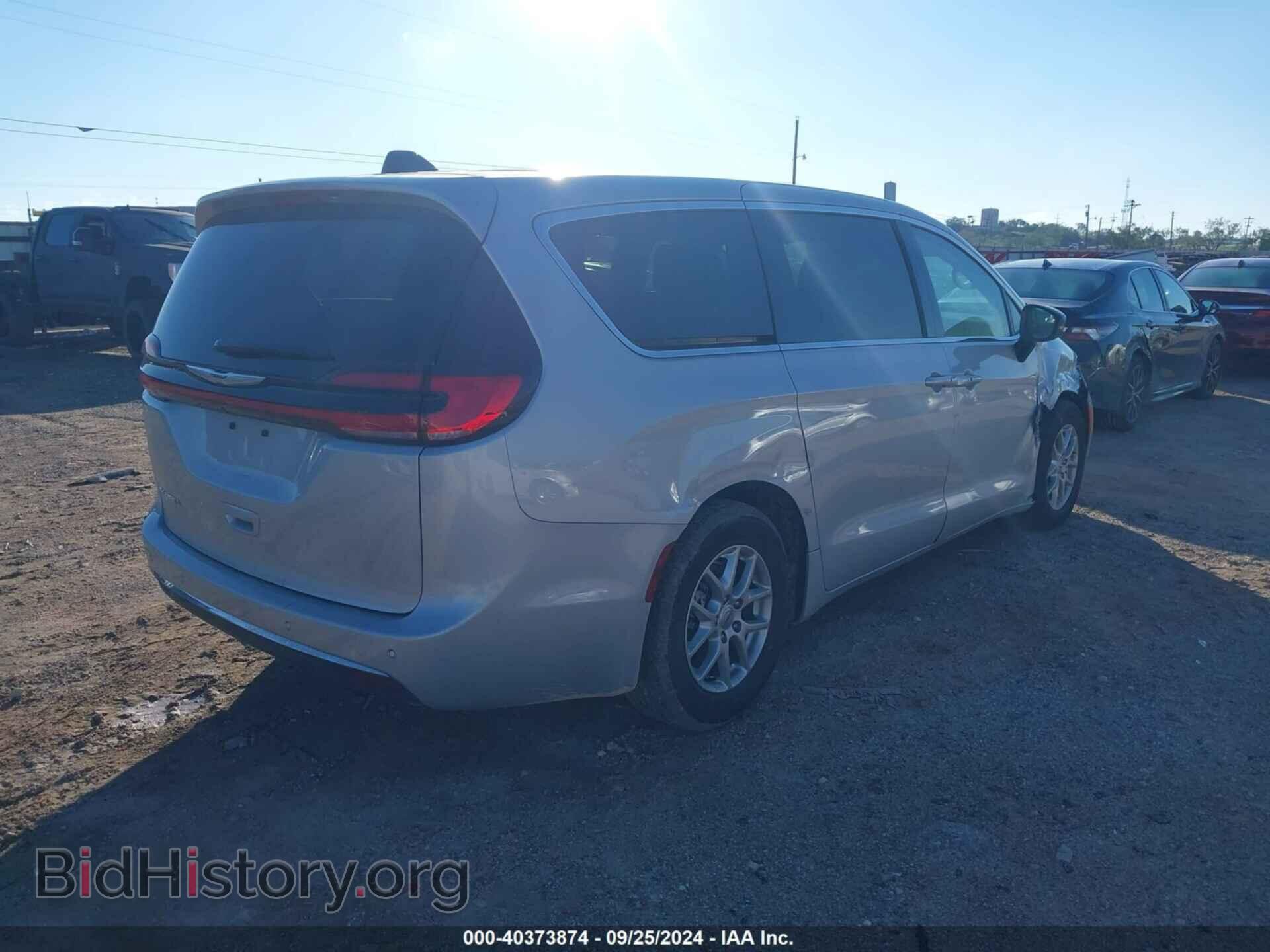 2024 CHRYSLER PACIFICA - VIN: 2C4RC1BGXRR154877 - Фото 4