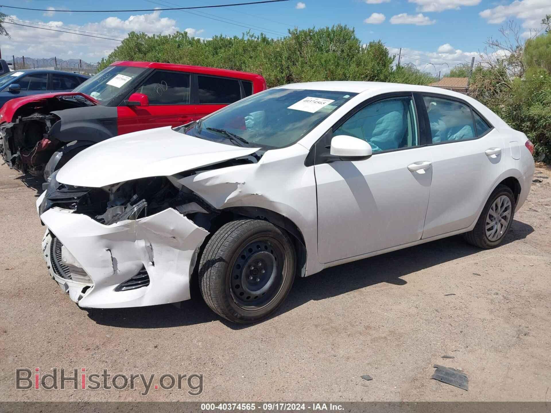 2017 TOYOTA COROLLA - VIN: 5YFBURHE2HP666389 - Фото 2