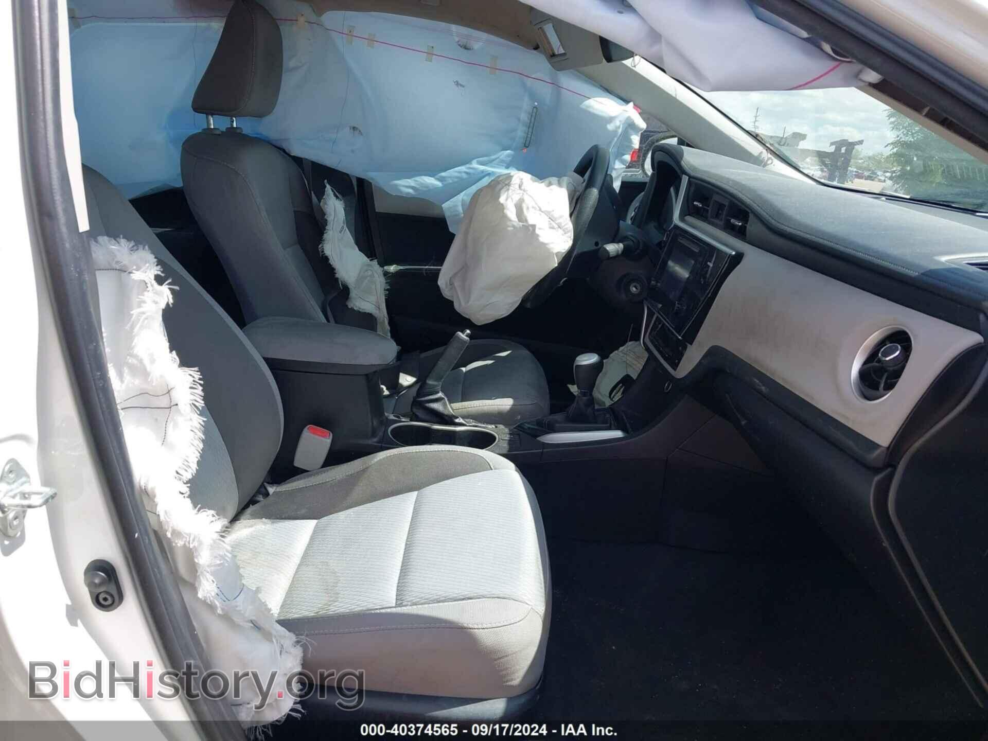 2017 TOYOTA COROLLA - VIN: 5YFBURHE2HP666389 - Фото 5
