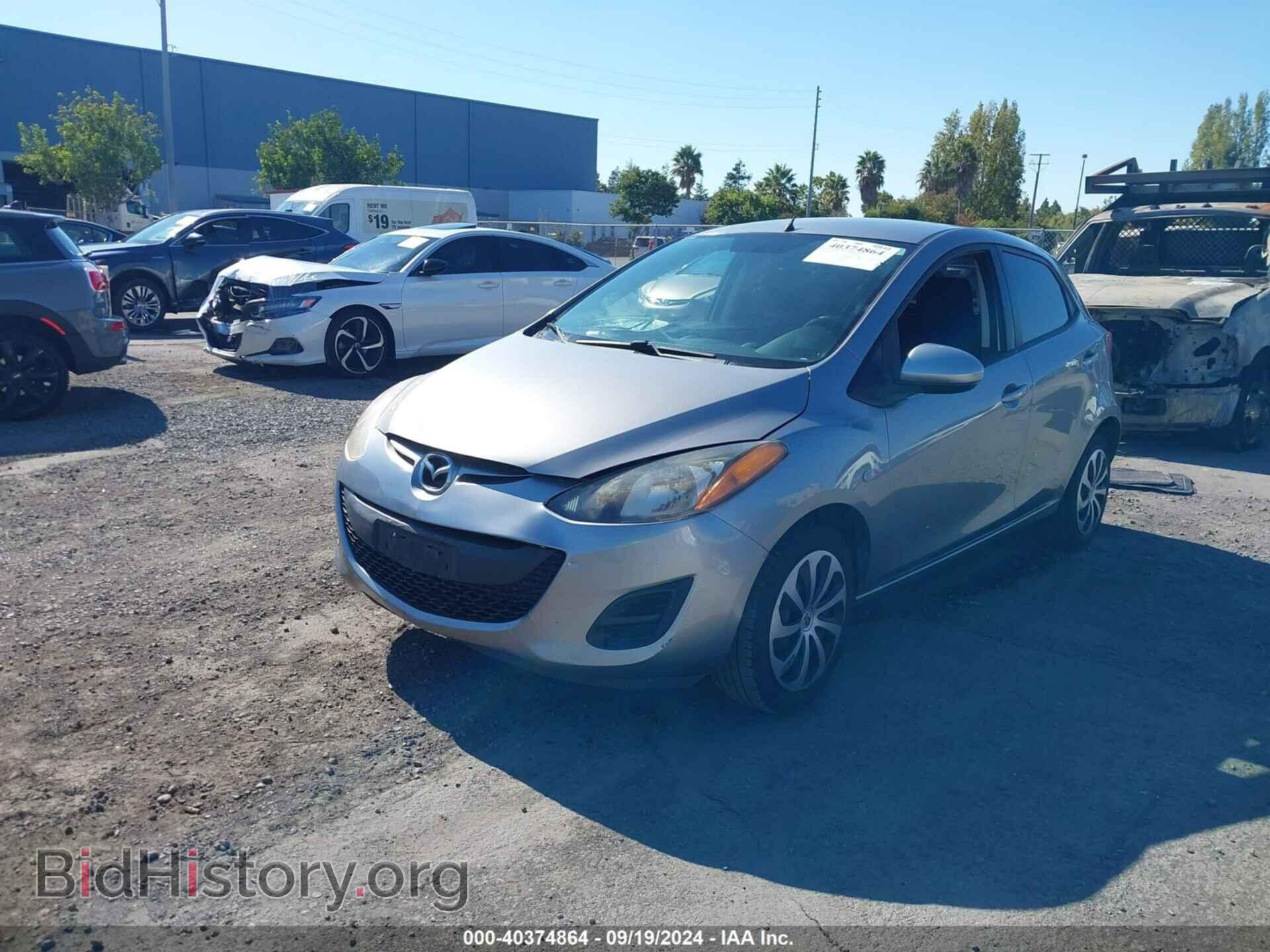 2013 MAZDA MAZDA2 - VIN: JM1DE1KZ0D0167680 - Фото 2