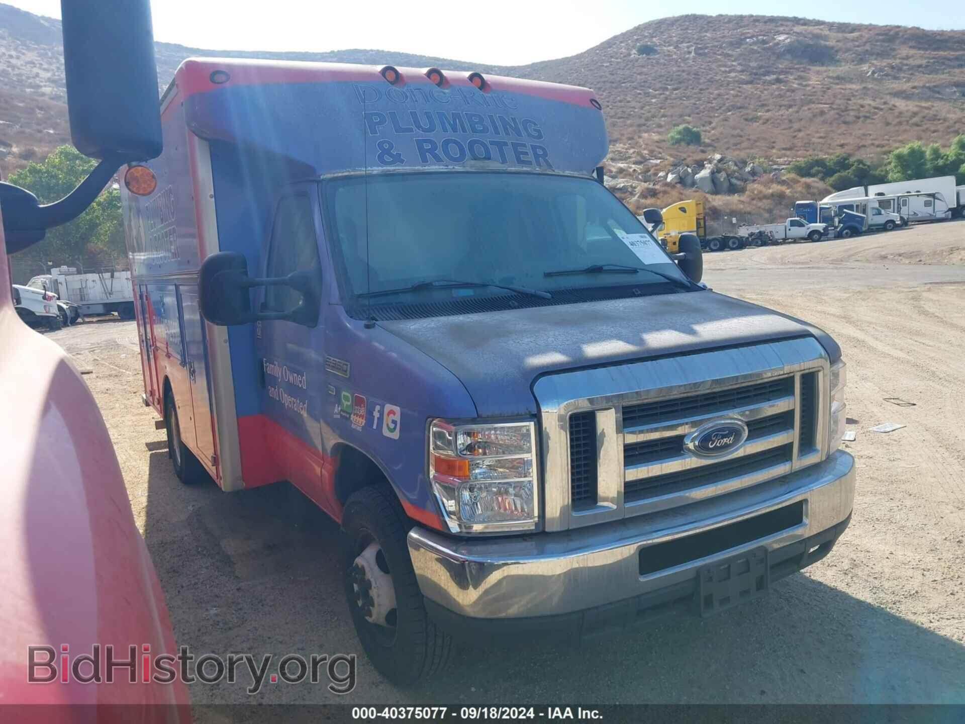 Photo 1FDWE3F60HDC63792 - FORD E-350 CUTAWAY 2017