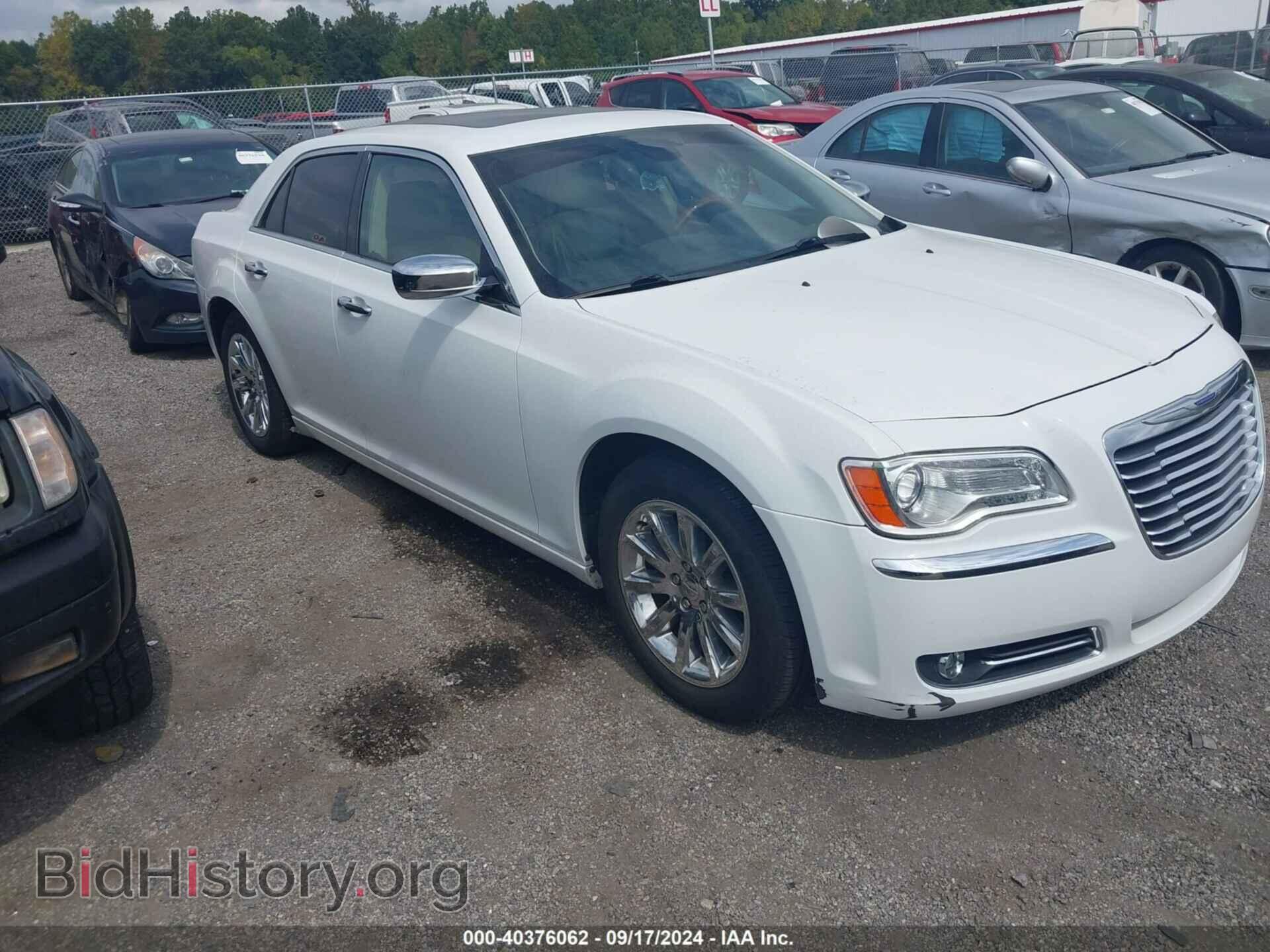 Фотография 2C3CA6CT7BH595337 - CHRYSLER 300C 2011