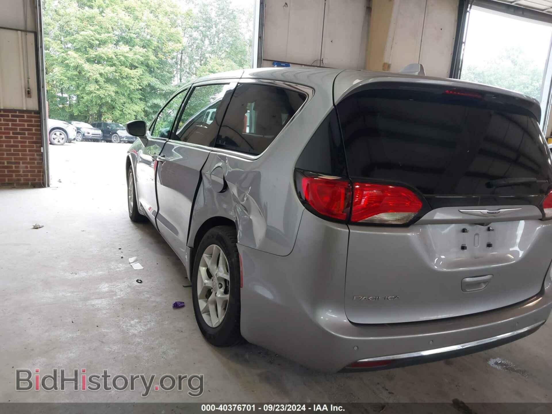 2019 CHRYSLER PACIFICA - VIN: 2C4RC1FG9KR666730 - Фото 3