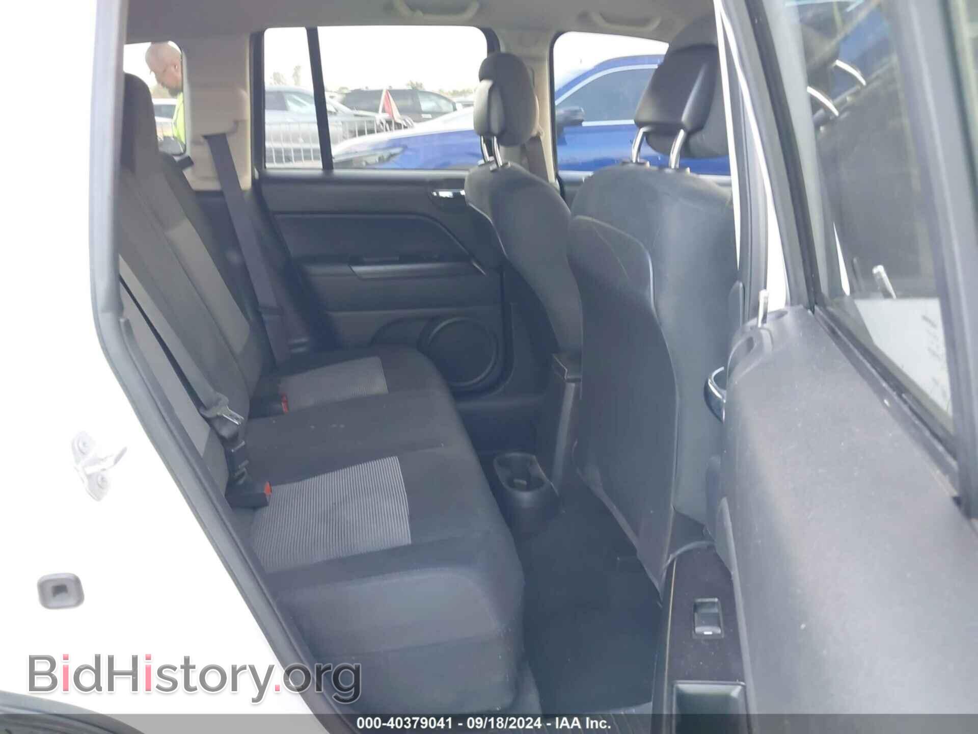2015 JEEP COMPASS - VIN: 1C4NJCBA5FD219404 - Фото 8