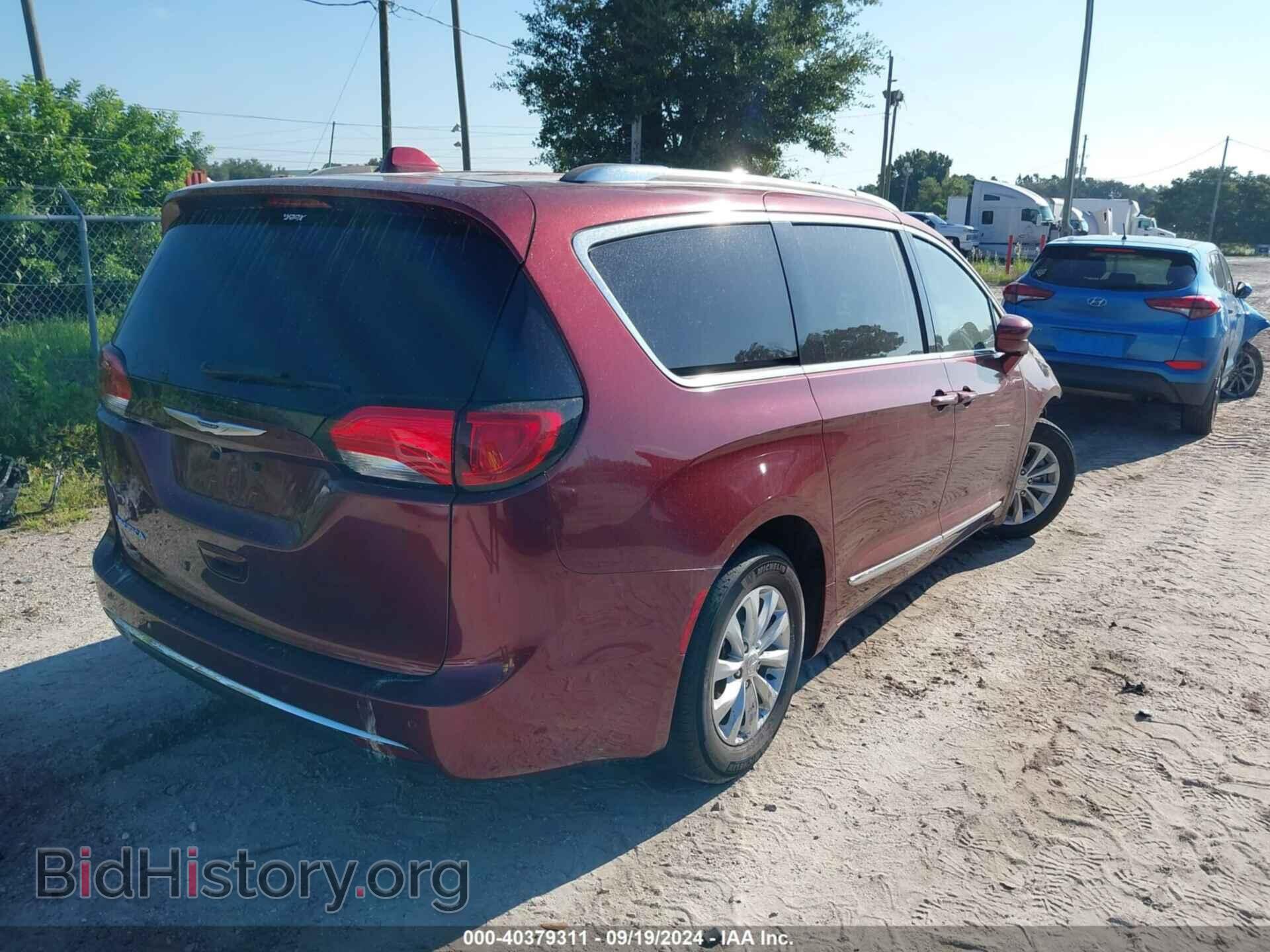 2019 CHRYSLER PACIFICA - VIN: 2C4RC1BG2KR704742 - Фото 4