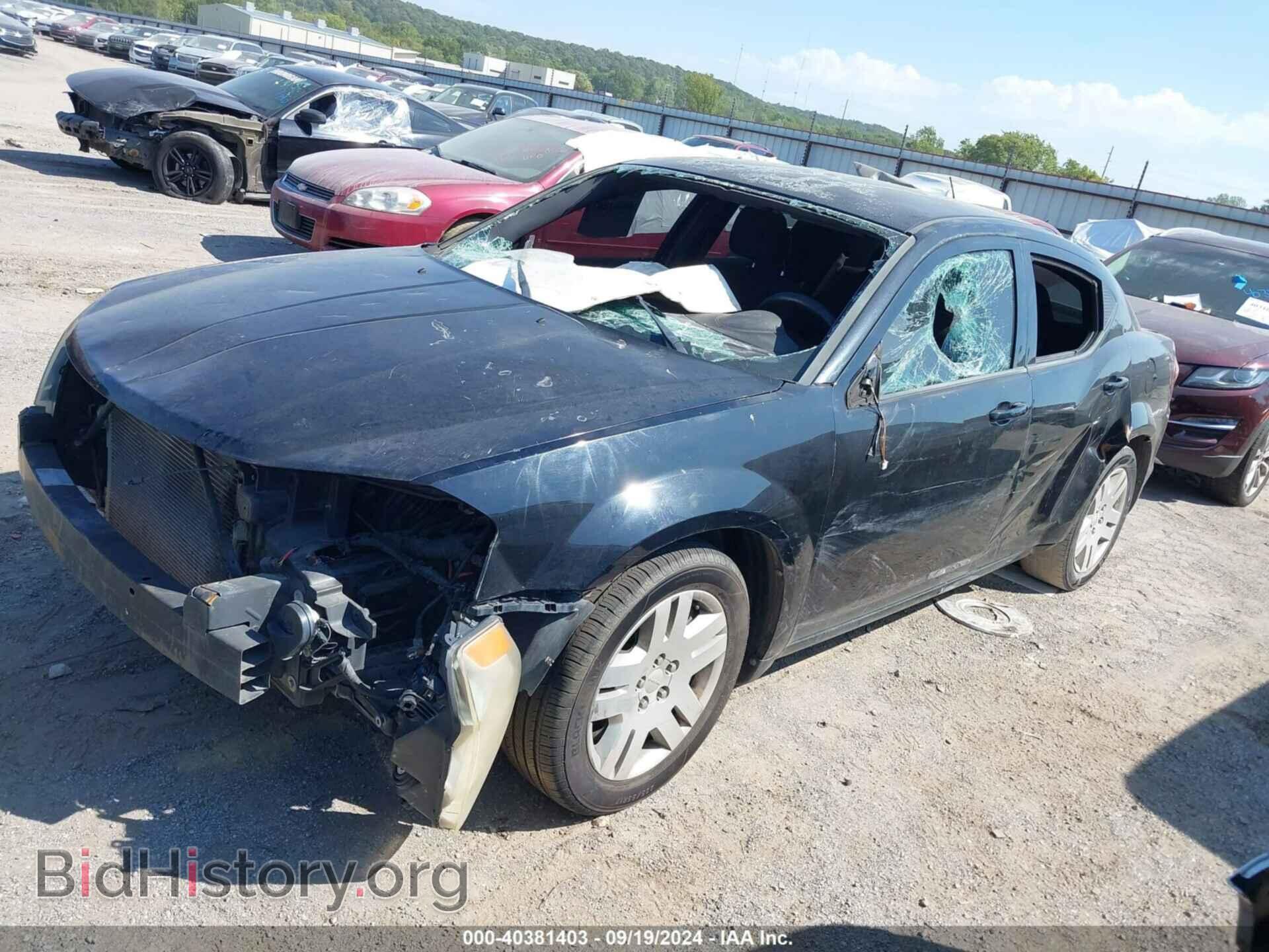 2011 DODGE AVENGER - VIN: 1B3BD4FB3BN608390 - Photo 2