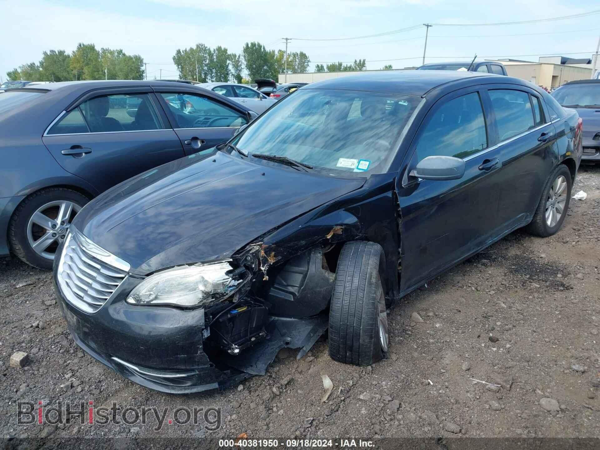 2013 CHRYSLER 200 - VIN: 1C3CCBBB9DN763131 - Photo 2