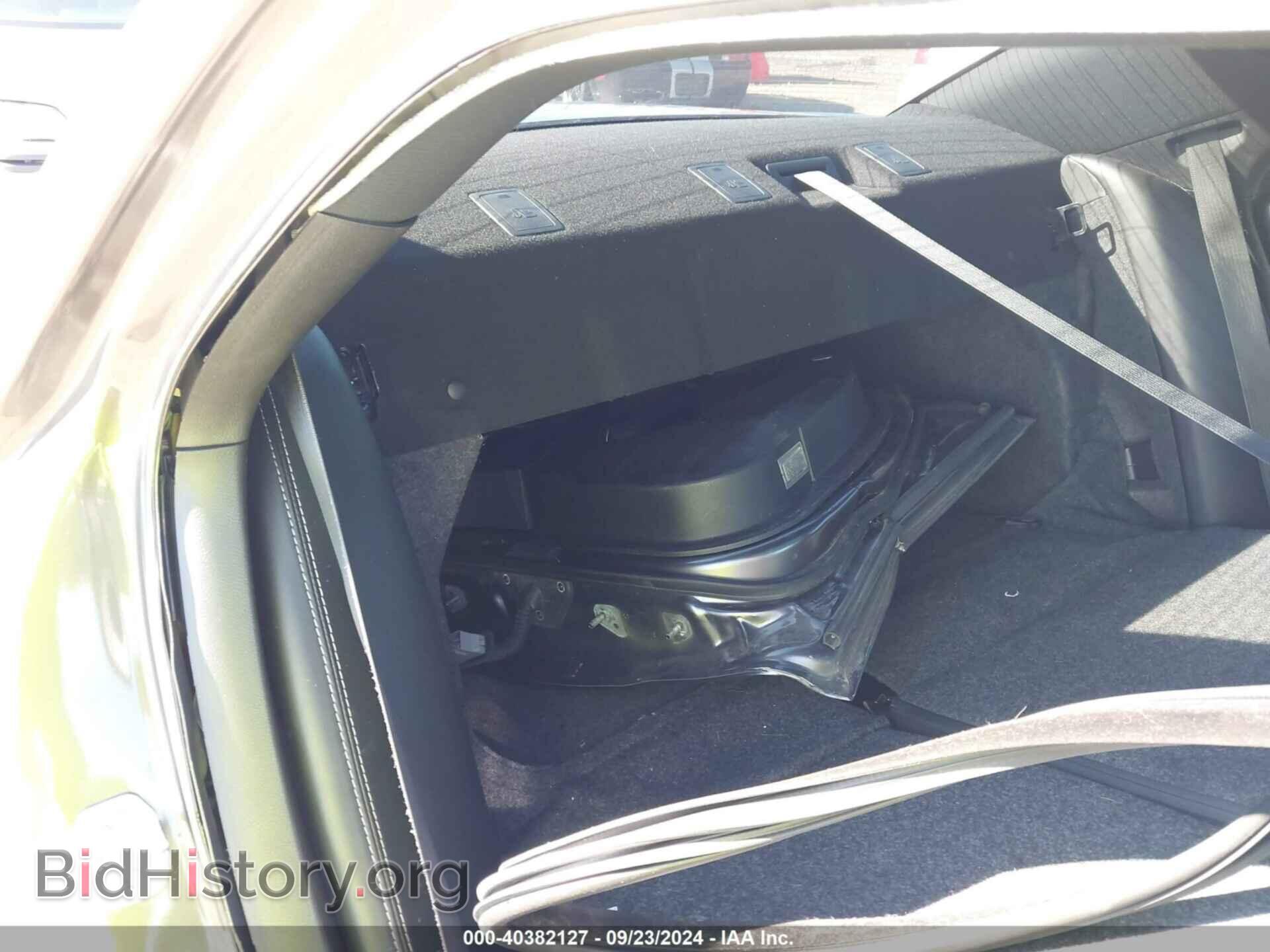 2017 CHRYSLER 300 - VIN: 2C3CCAGG7HH530183 - Фото 12