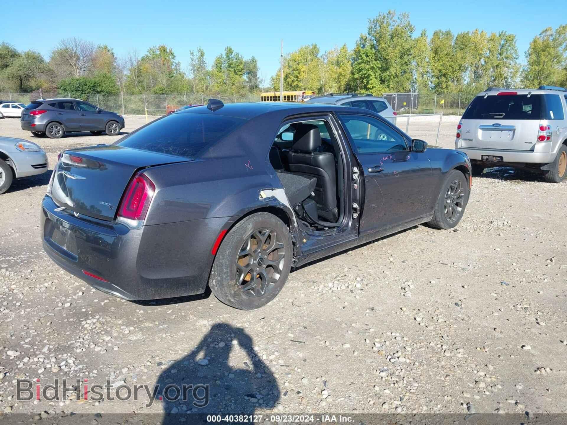 2017 CHRYSLER 300 - VIN: 2C3CCAGG7HH530183 - Фото 4