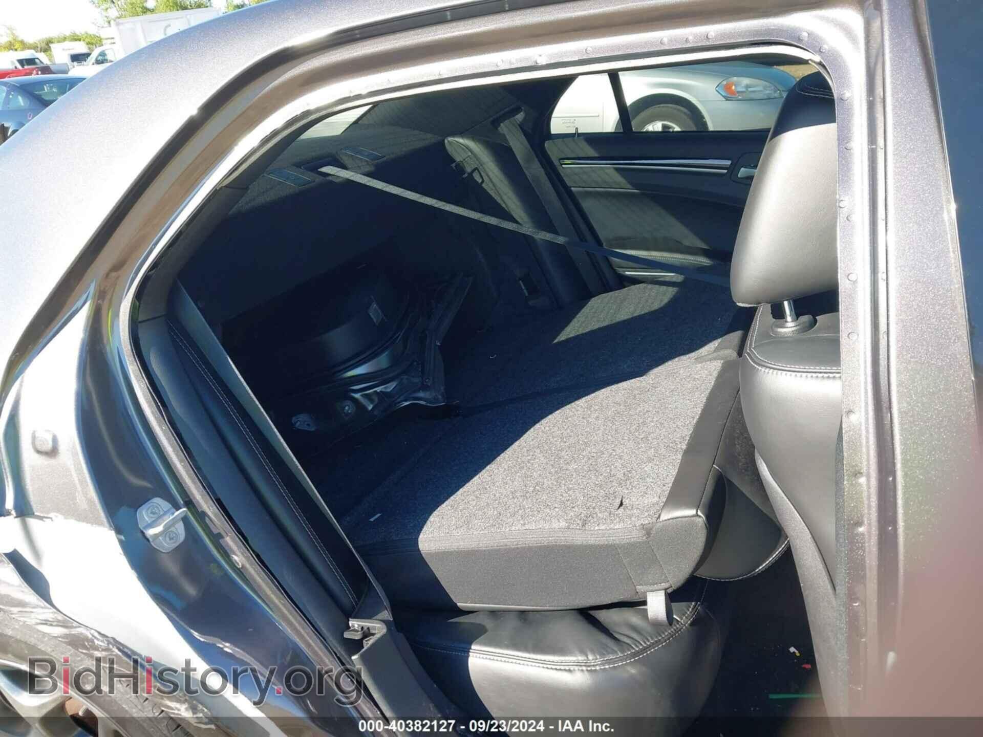 2017 CHRYSLER 300 - VIN: 2C3CCAGG7HH530183 - Фото 8