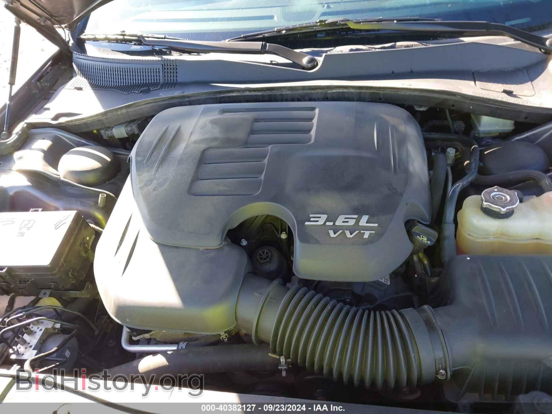 2017 CHRYSLER 300 - VIN: 2C3CCAGG7HH530183 - Фото 10