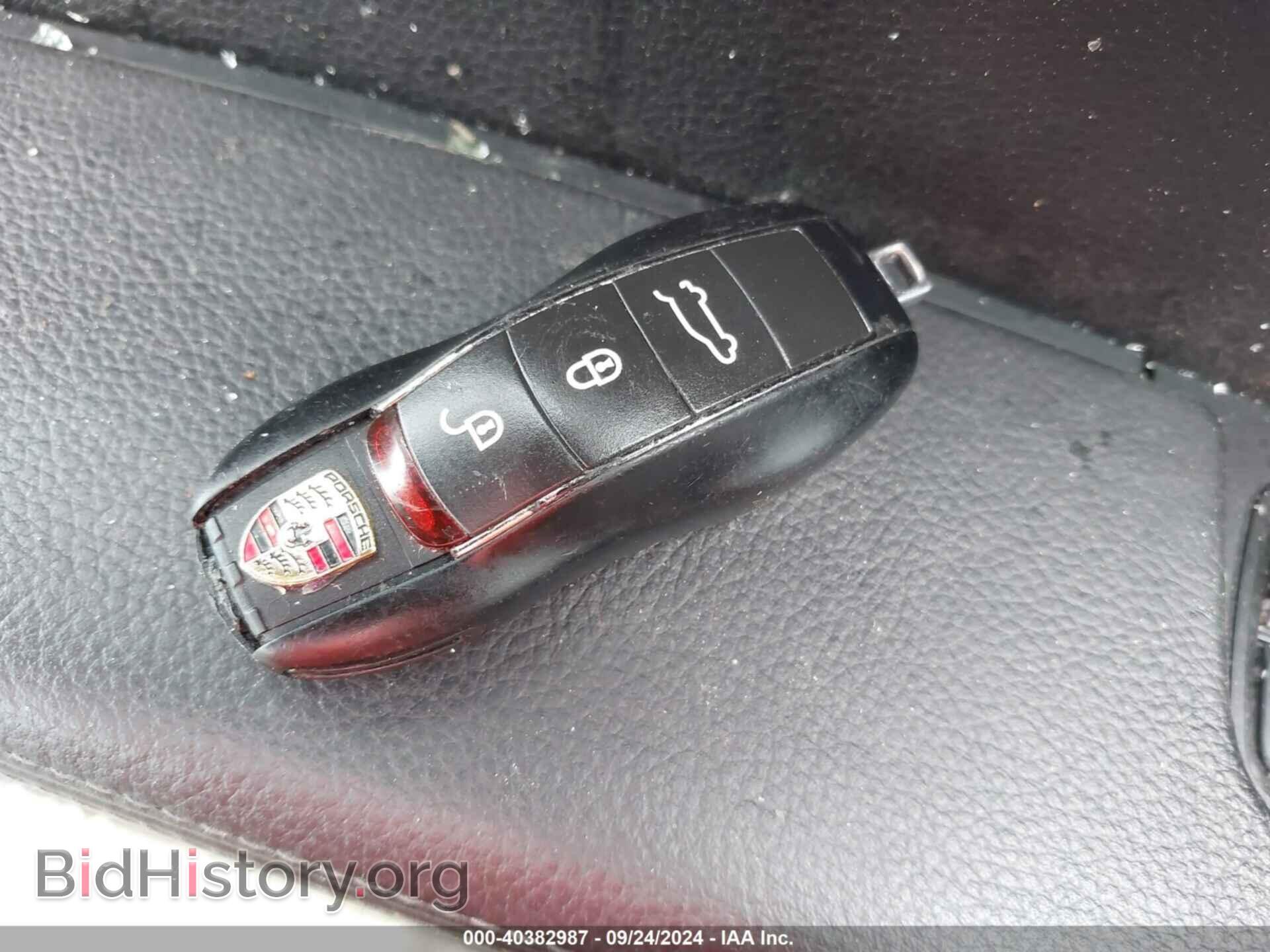 2016 PORSCHE CAYENNE - VIN: WP1AA2A24GLA10146 - Фото 11