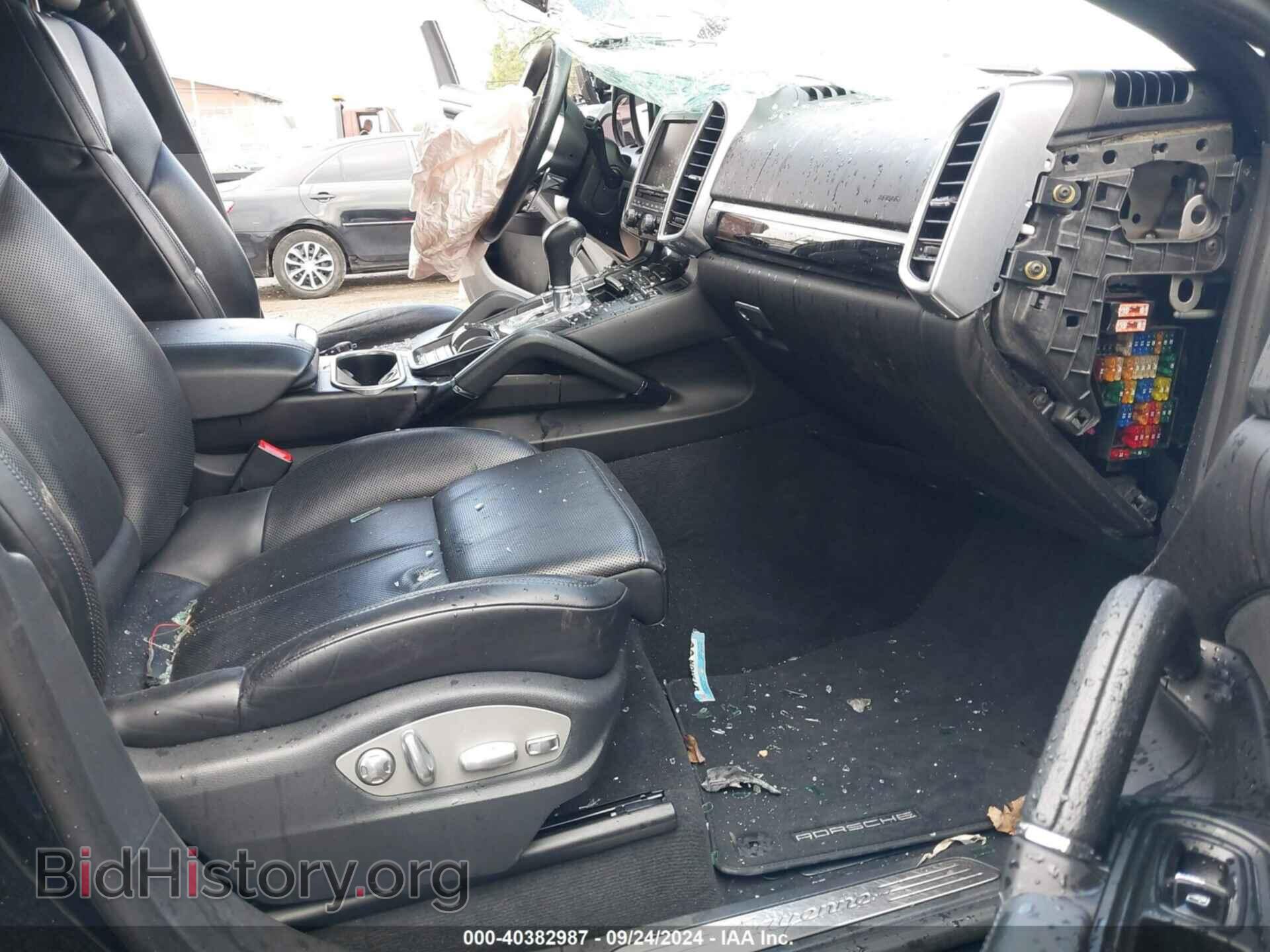 2016 PORSCHE CAYENNE - VIN: WP1AA2A24GLA10146 - Фото 5