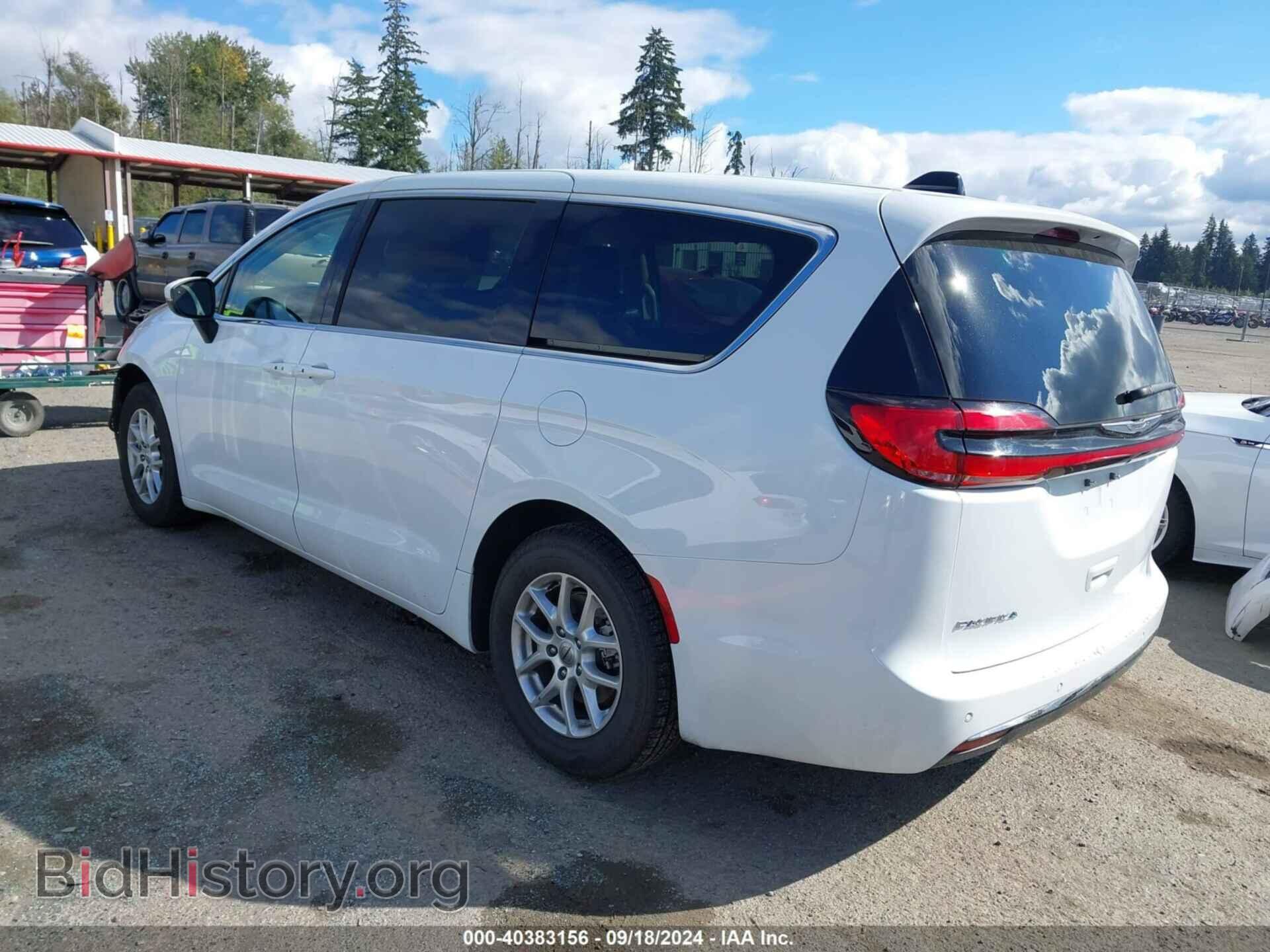 2023 CHRYSLER PACIFICA - VIN: 2C4RC1BG5PR532844 - Фото 3