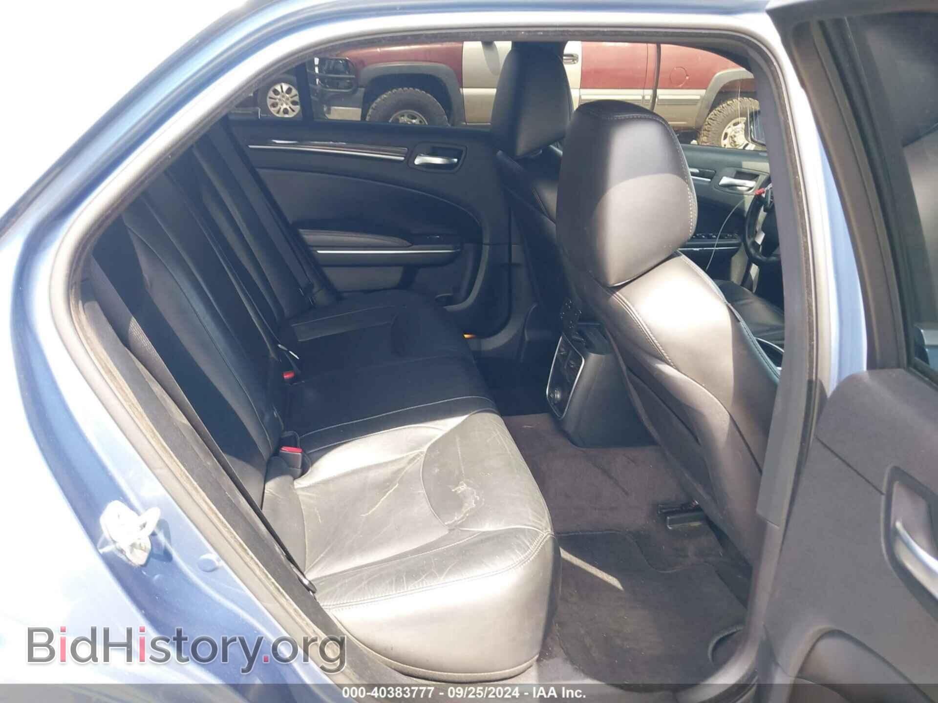 2011 CHRYSLER 300 - VIN: 2C3CA5CG5BH547381 - Фото 8