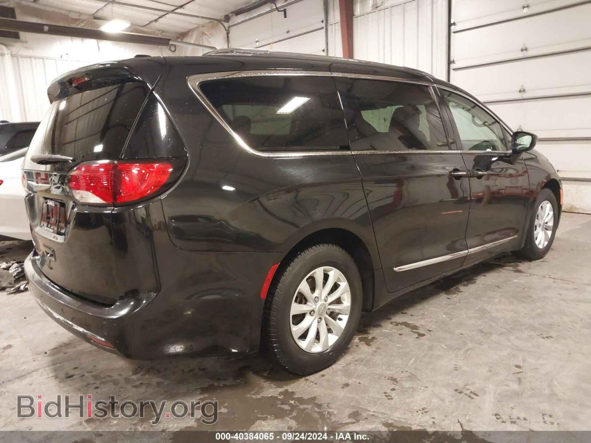 2018 CHRYSLER PACIFICA - VIN: 2C4RC1BG5JR263672 - Фото 4