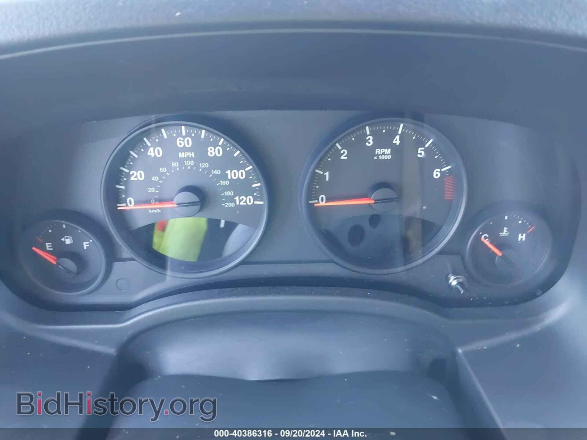 2012 JEEP COMPASS - VIN: 1C4NJCBA8CD677952 - Фото 7