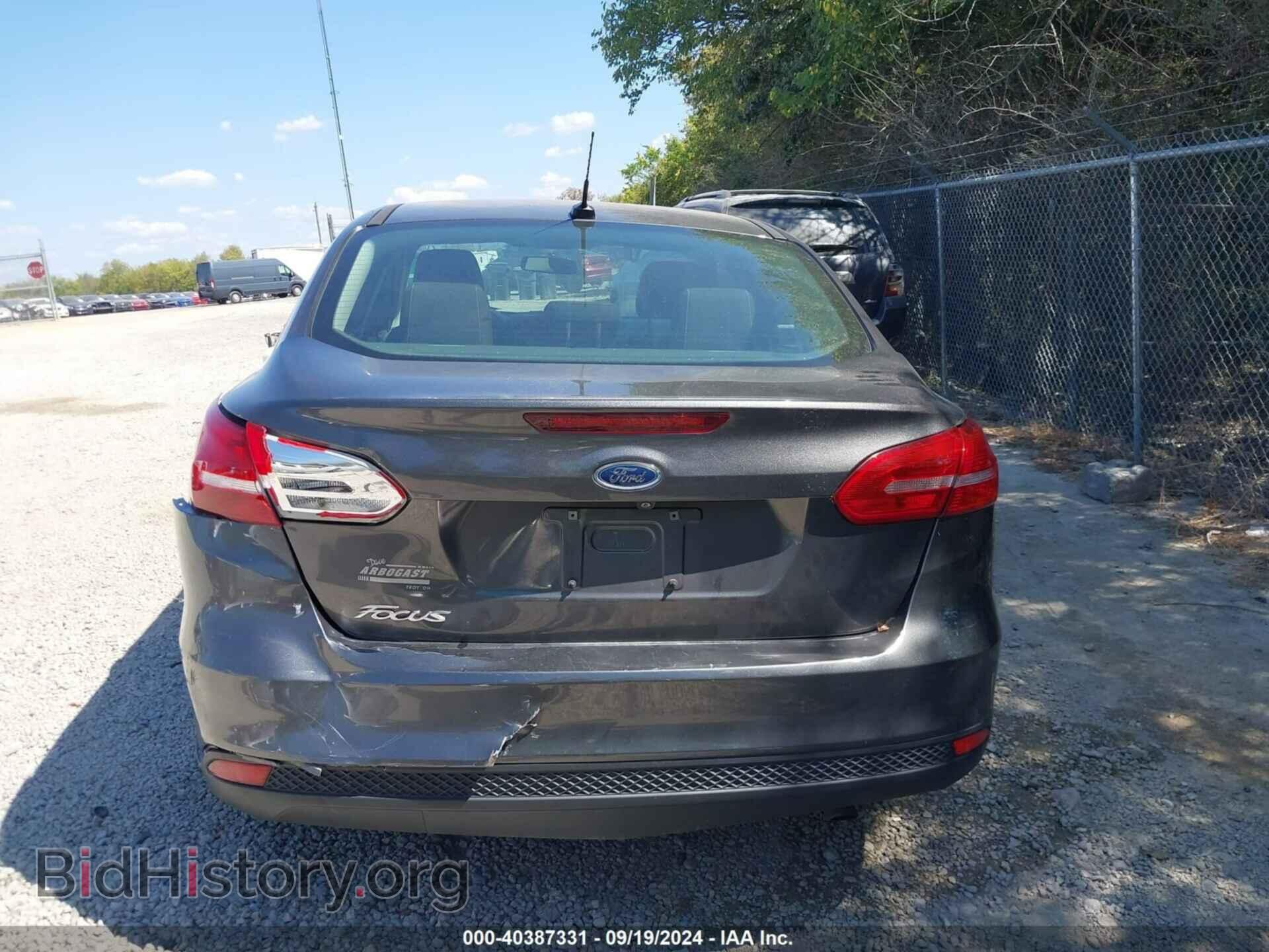2016 FORD FOCUS - VIN: 1FADP3E27GL261889 - Фото 16
