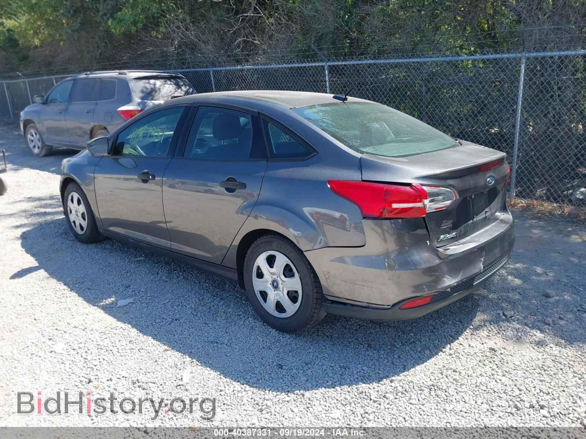 2016 FORD FOCUS - VIN: 1FADP3E27GL261889 - Фото 3