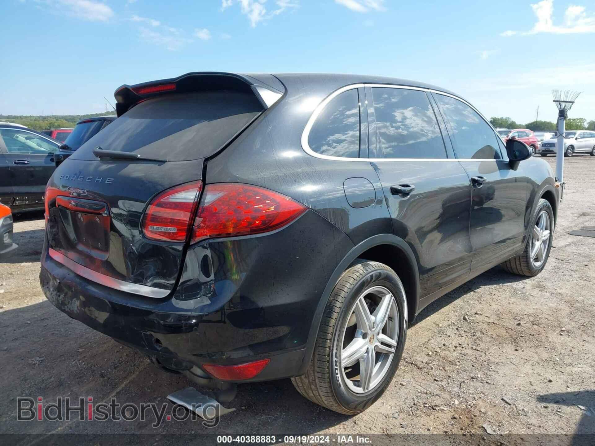 2011 PORSCHE CAYENNE - VIN: WP1AB2A28BLA52342 - Фото 4
