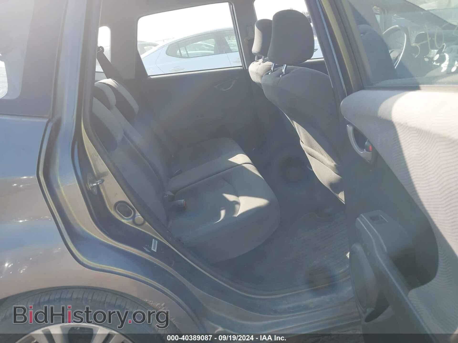 2011 HONDA FIT - VIN: JHMGE8H3XBC005672 - Фото 8