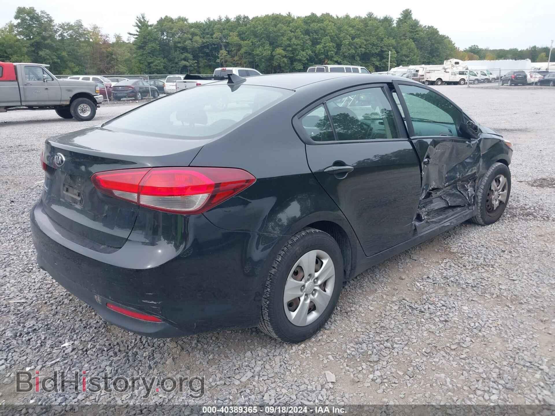 2017 KIA FORTE - VIN: 3KPFK4A75HE075979 - Фото 4
