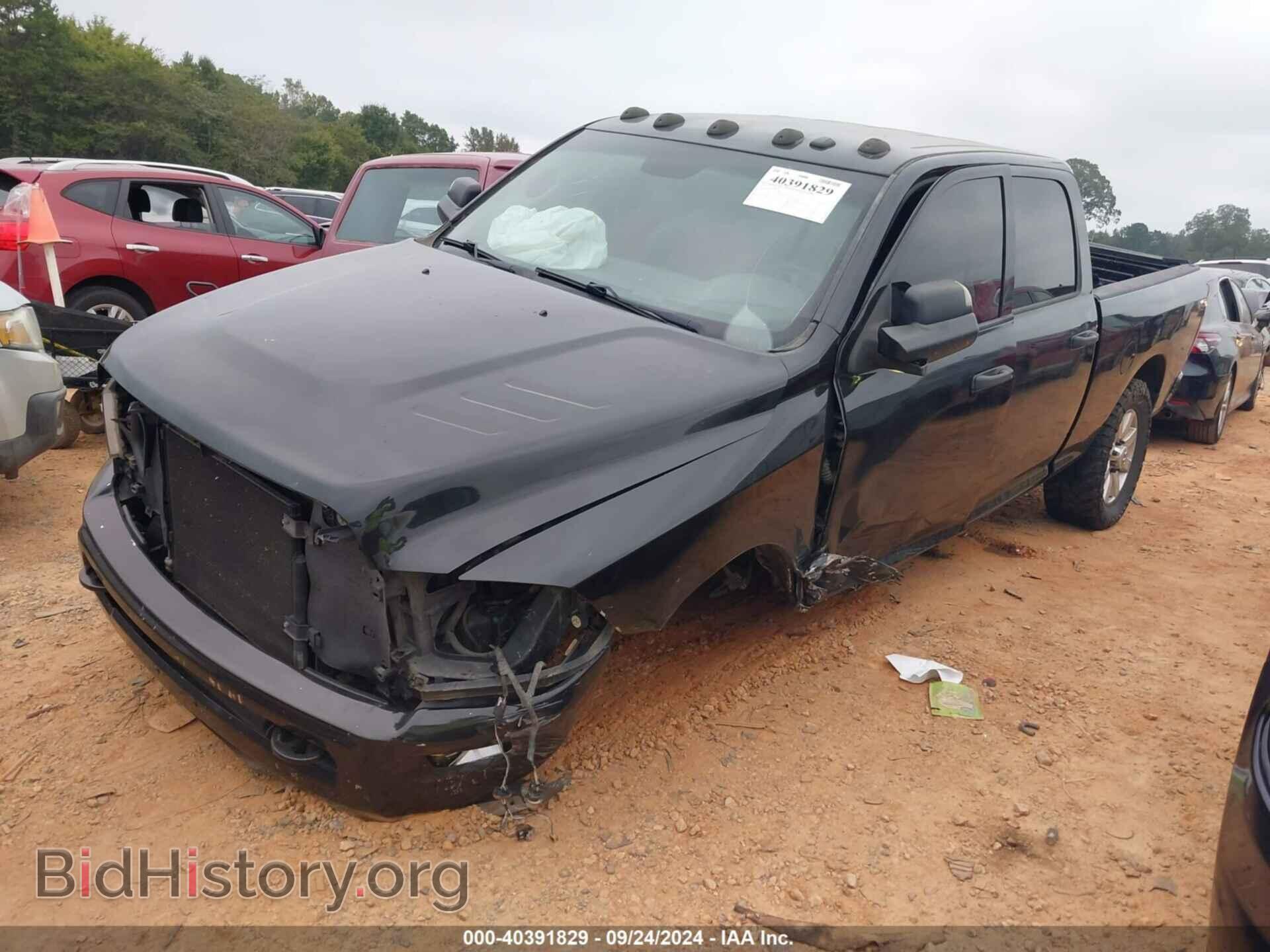 2015 RAM 2500 - VIN: 3C6UR5CL2FG674642 - Фото 2
