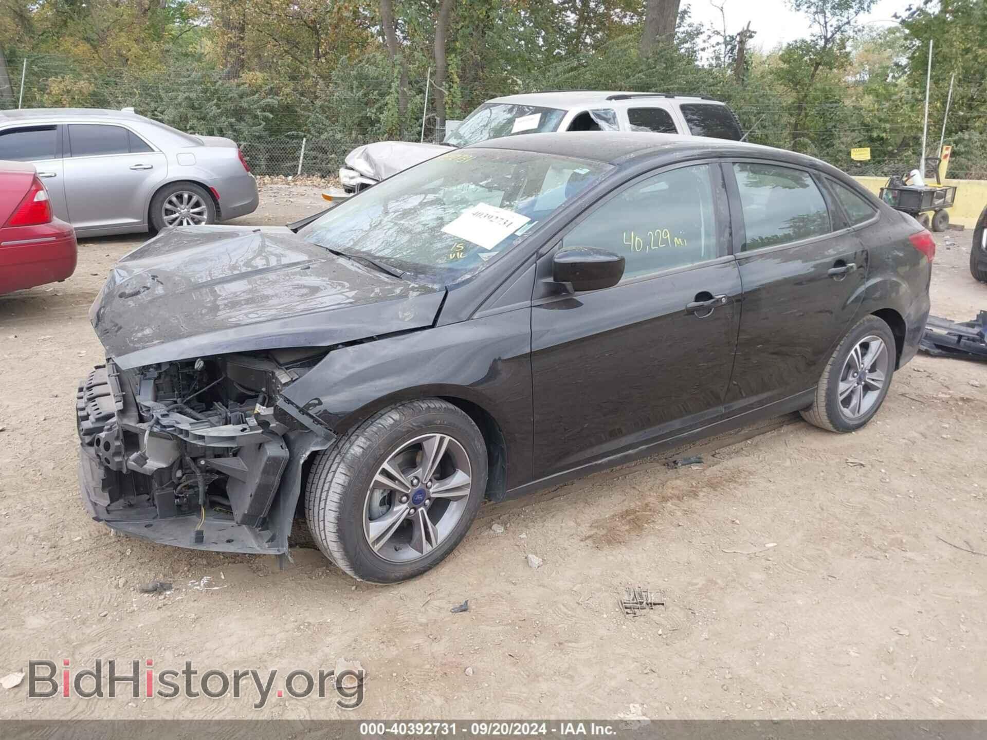 2018 FORD FOCUS - VIN: 1FADP3FE8JL233972 - Фото 2