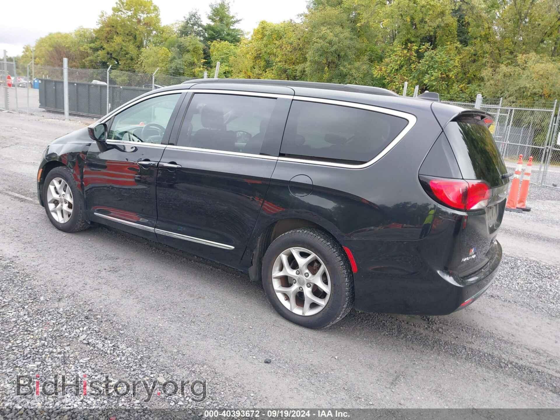 2017 CHRYSLER PACIFICA - VIN: 2C4RC1BG5HR810059 - Фото 3
