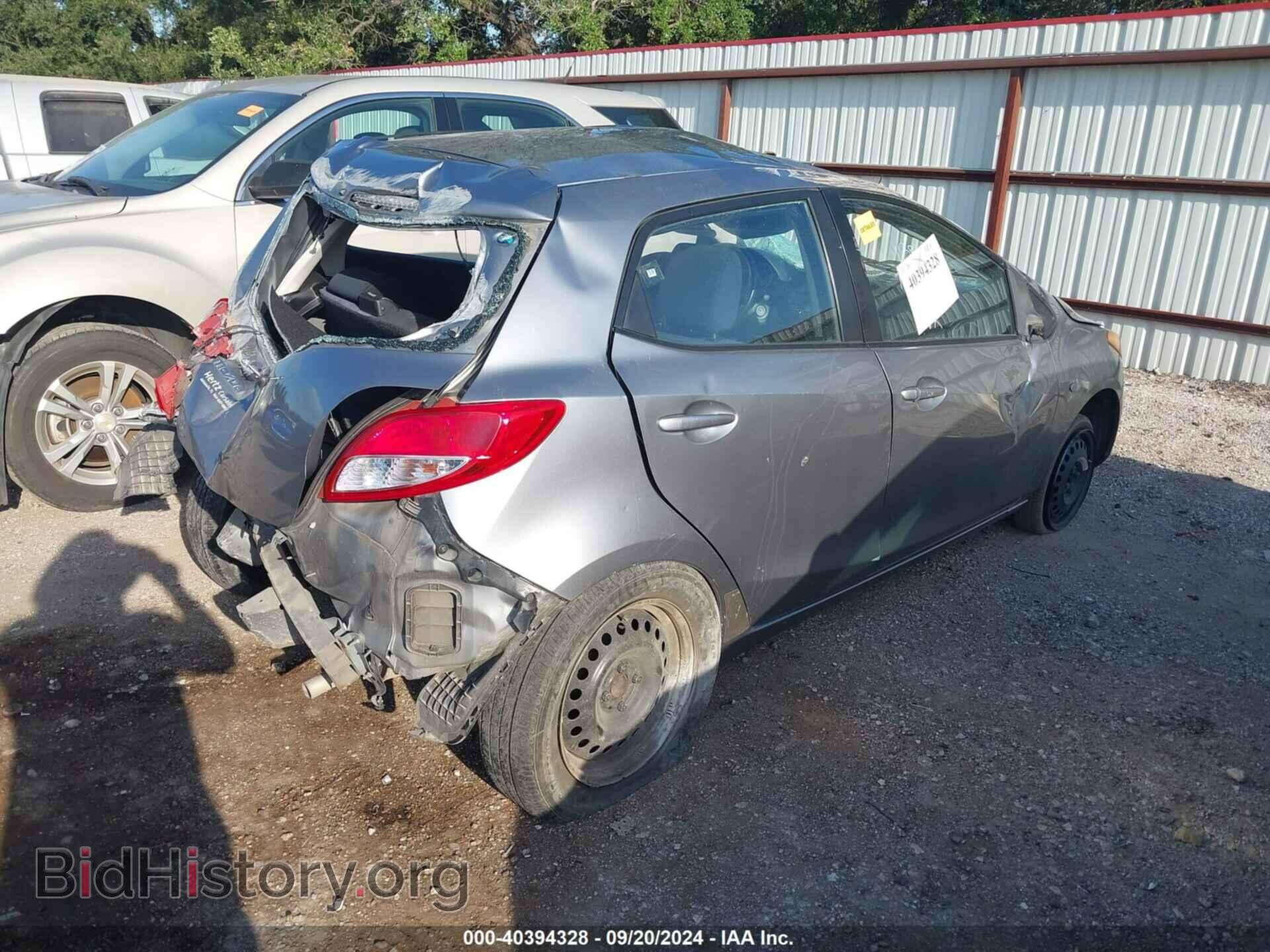 2014 MAZDA MAZDA2 - VIN: JM1DE1KYXE0186987 - Фото 4