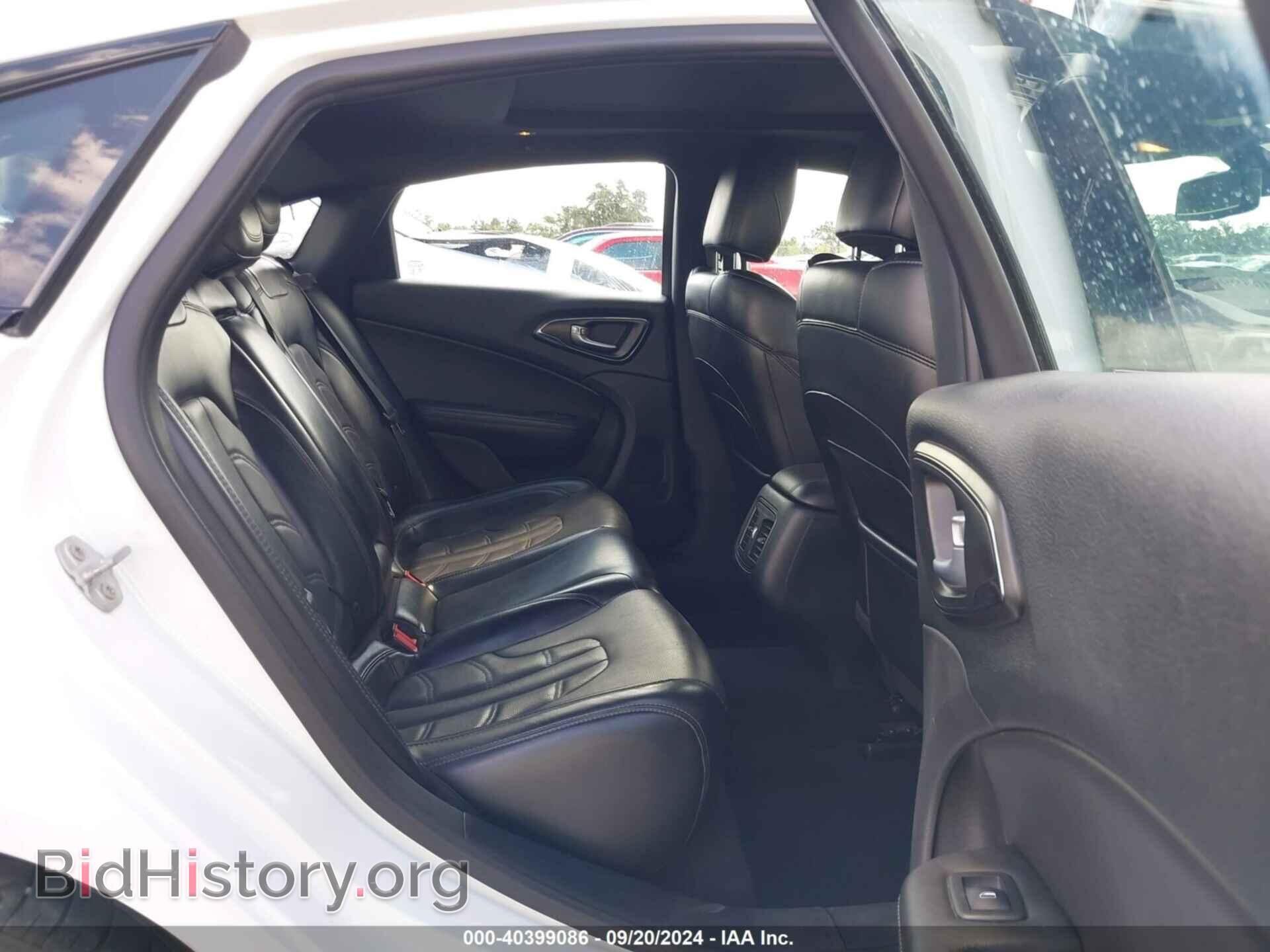 2016 CHRYSLER 200 - VIN: 1C3CCCBB8GN158320 - Фото 8